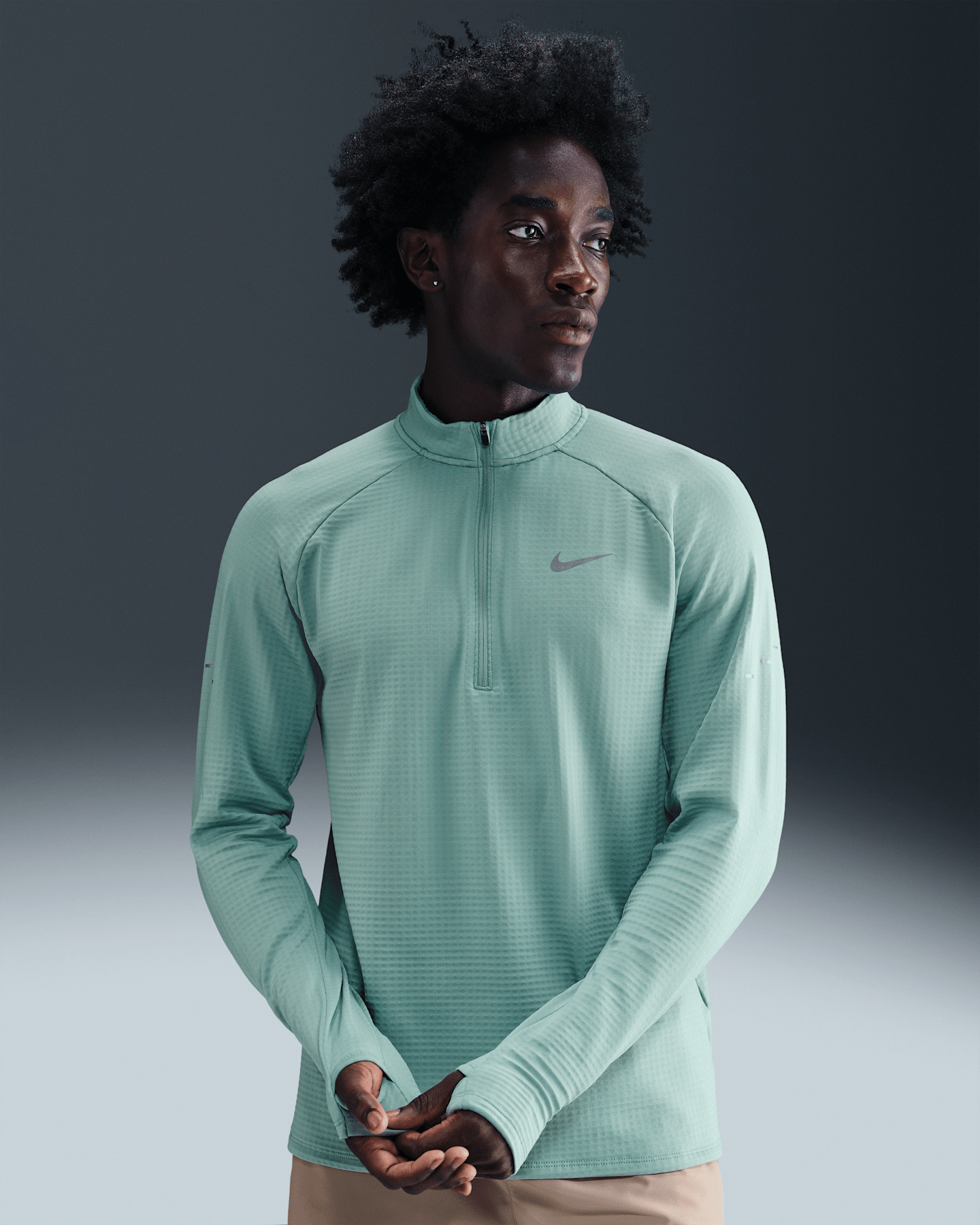 Мужской утеплённый беговой топ Nike Stride Therma-FIT Repel на молнии 1/2, цвет: Cannon — фото 6