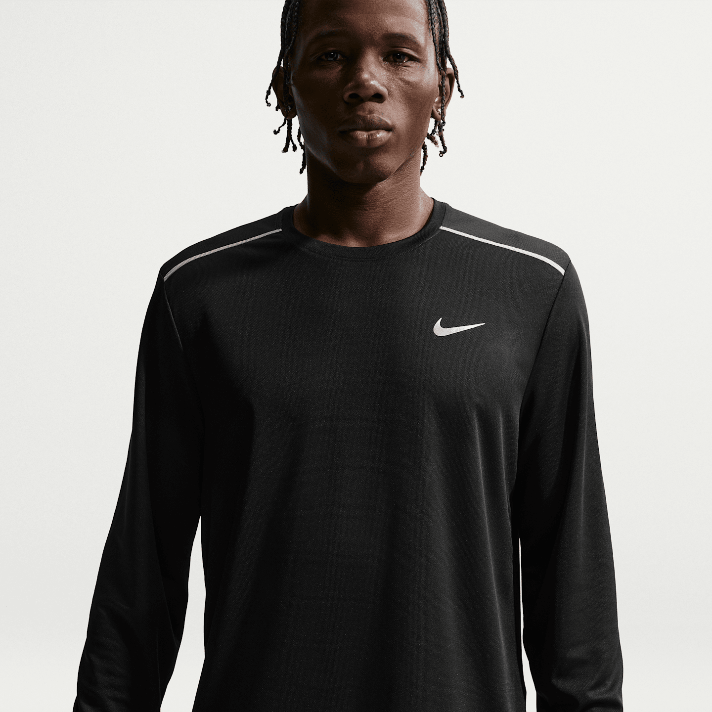 Мужской беговой топ Nike Miler Dri-FIT с длинным рукавом, цвет: Чёрный — фото 1