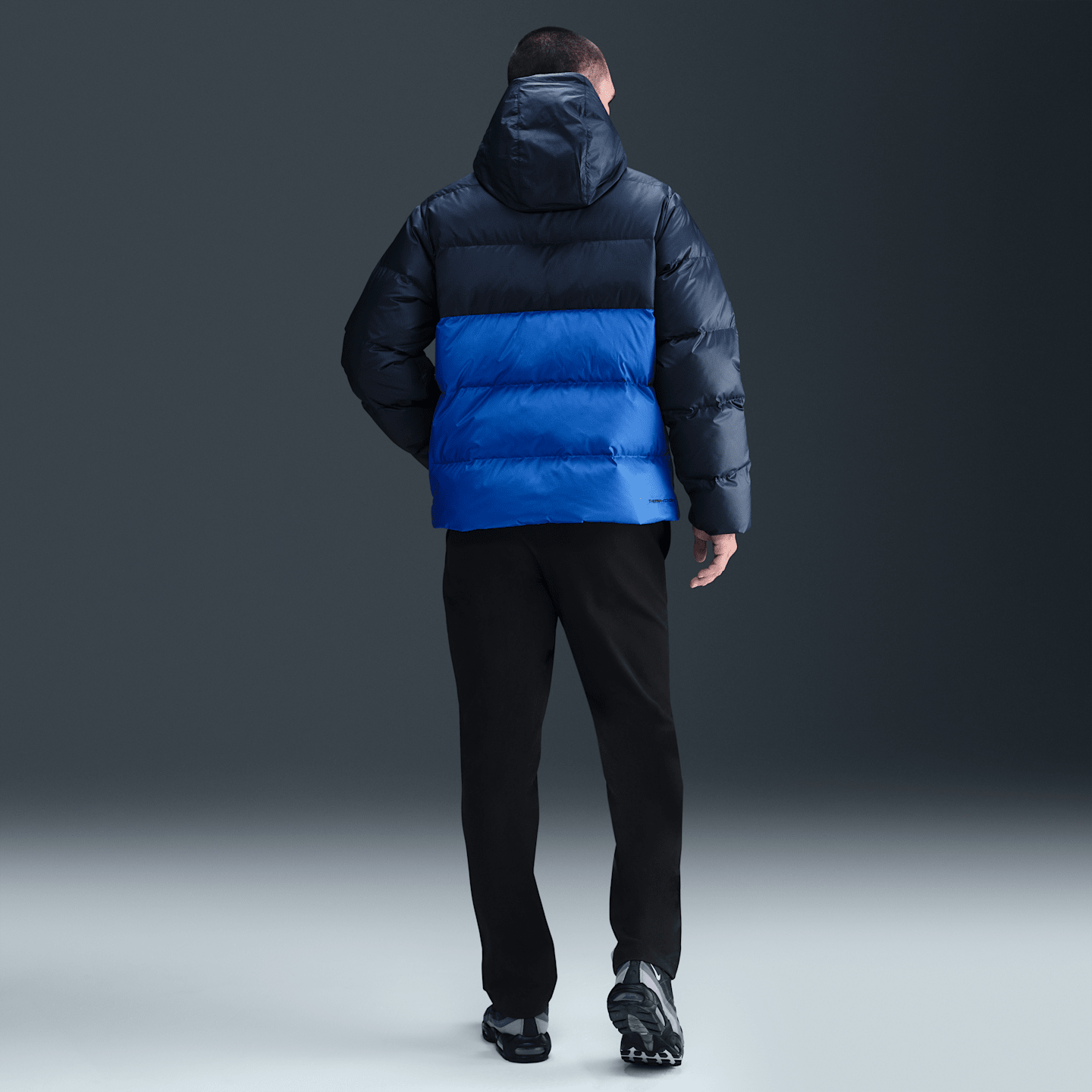 Мужская куртка Nike Windrunner Down Jacket, цвет: Обсидиановый / Королевский синий — фото 5