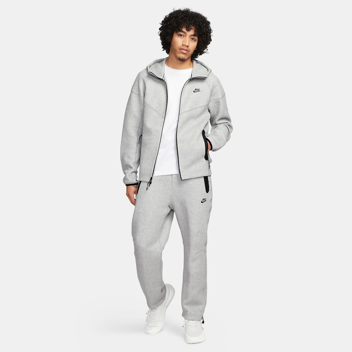 Мужское худи на молнии Nike Sportswear Tech Fleece Windrunner, цвет: Серый меланжевый / Чёрный — фото 8