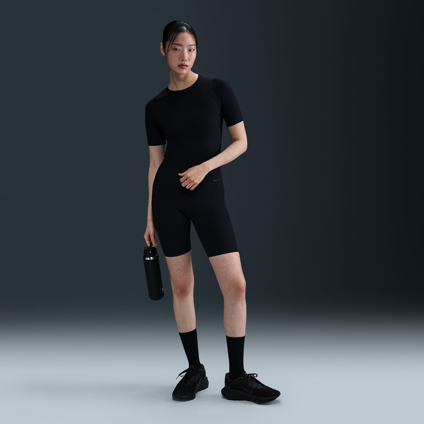 Женская футболка Nike Zenvy Rib Dri-FIT с коротким рукавом, цвет: Чёрный — фото 4
