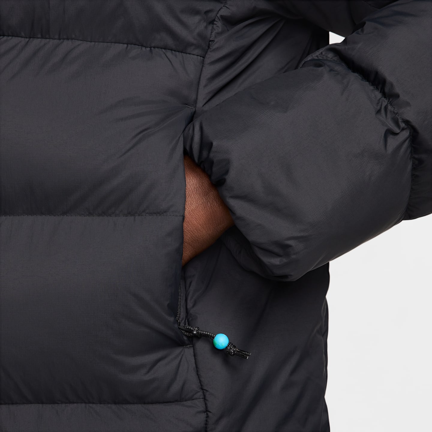 Мужская куртка Nike ACG Lunar Lake PrimaLoft® Therma-FIT ADV Loose Hooded, цвет: Чёрный / Снежный белый — фото 8