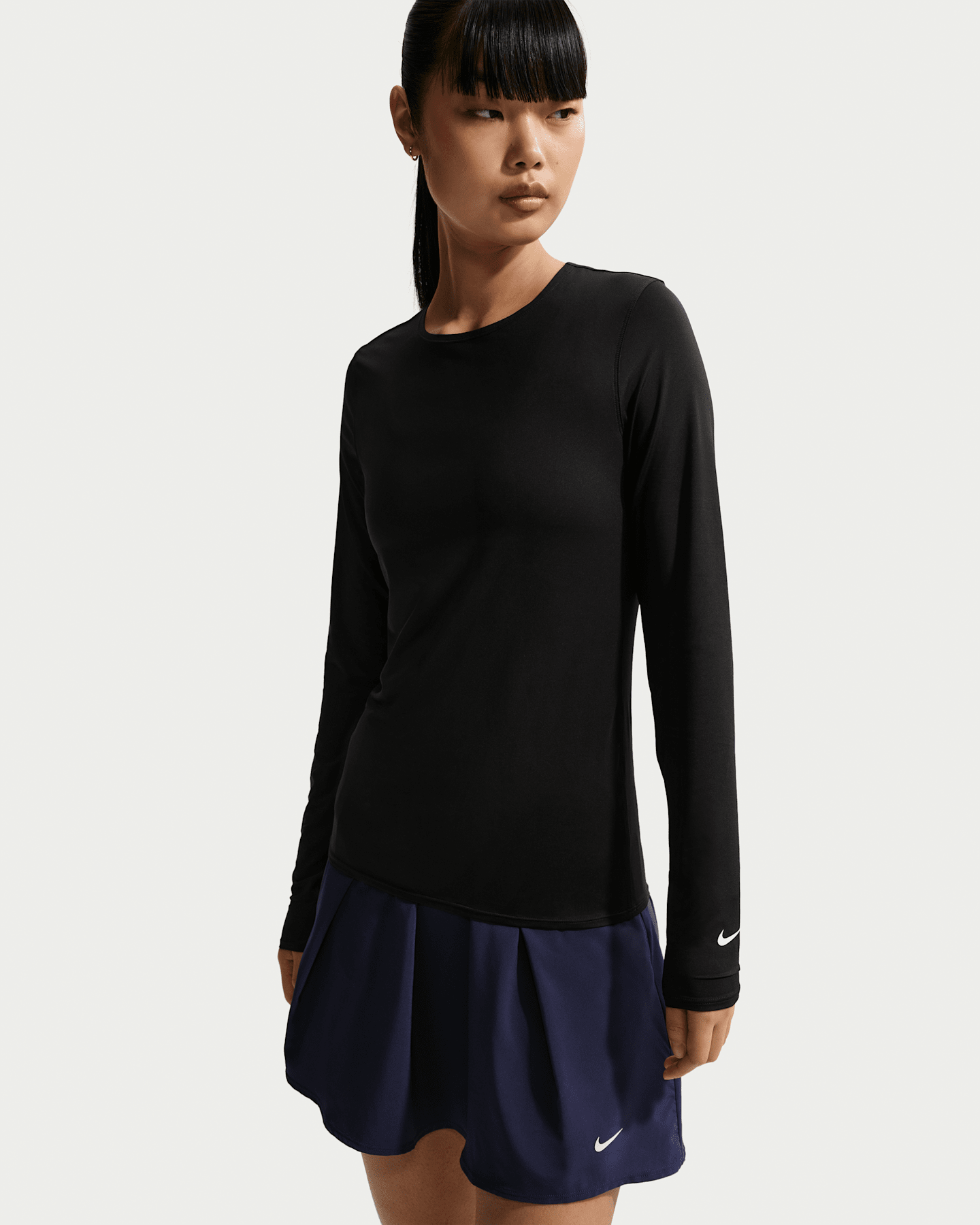 Женский топ для гольфа Nike Golf Club Dri-FIT UV с длинным рукавом, цвет: Чёрный / Белый — фото 6