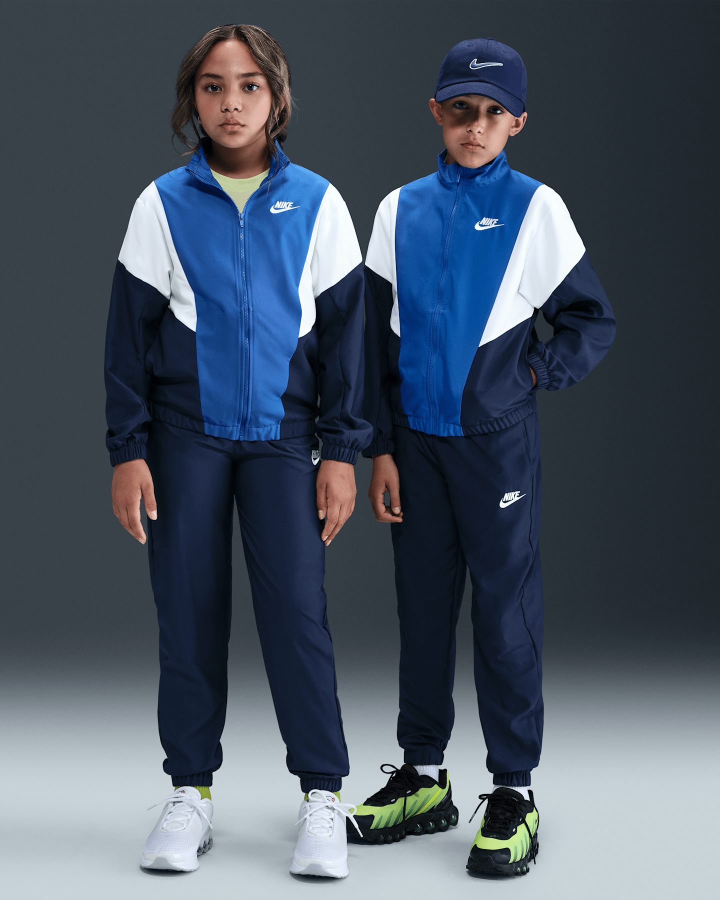Детские комплекты Nike Sportswear Woven Tracksuit, цвет: Тёмно-синий / Королевский синий — фото 8