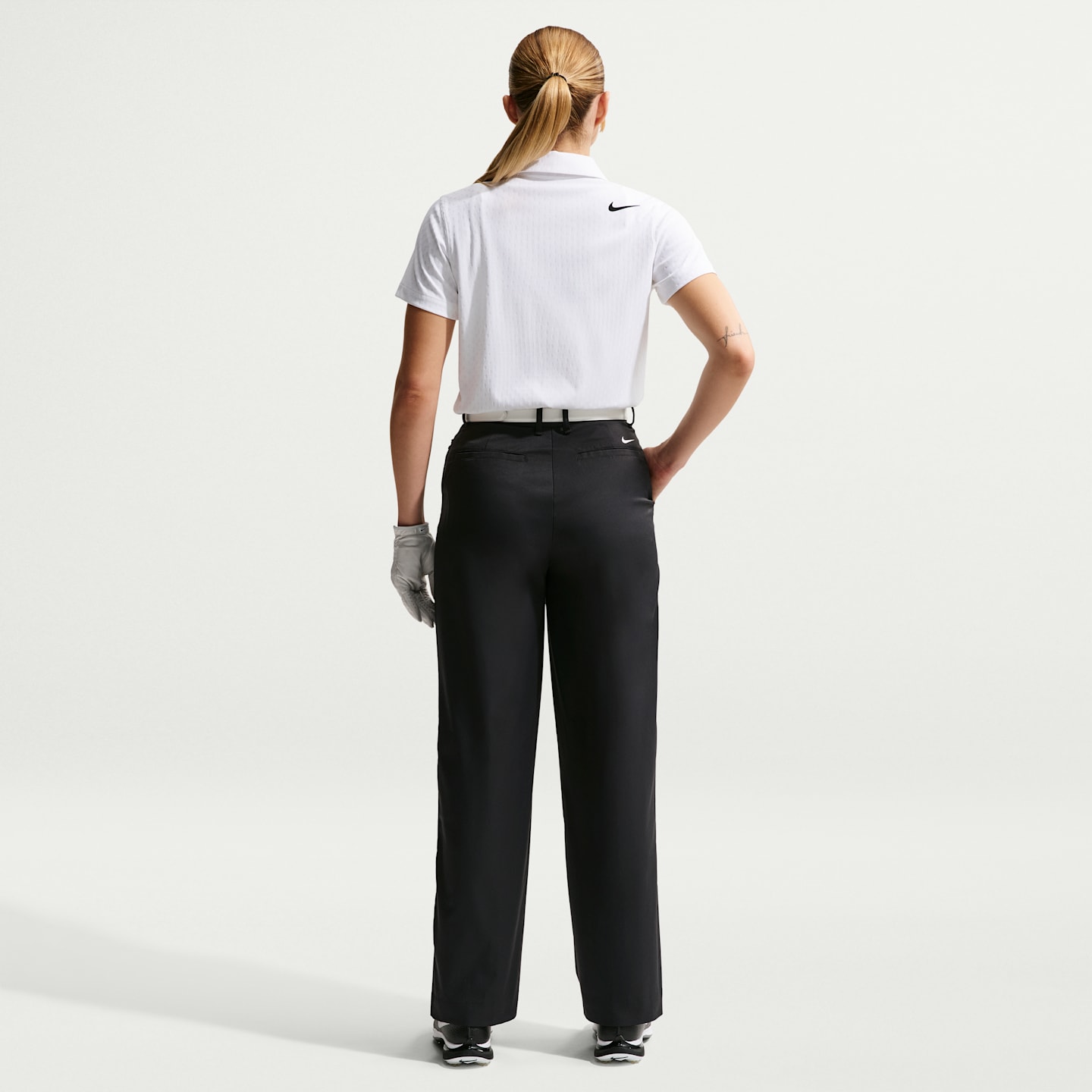 Женские брюки для гольфа Nike Golf Club Dri-FIT, цвет: Чёрный / Молочный — фото 5