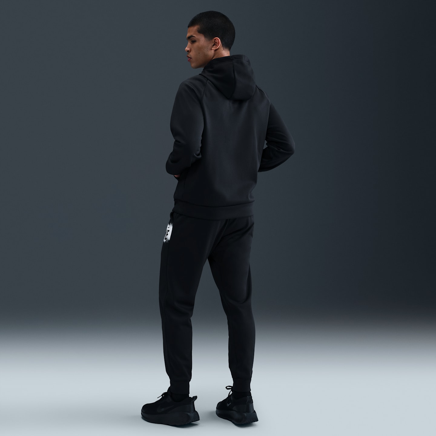 Мужское флисовое худи Nike Therma-FIT, цвет: Чёрный — фото 5