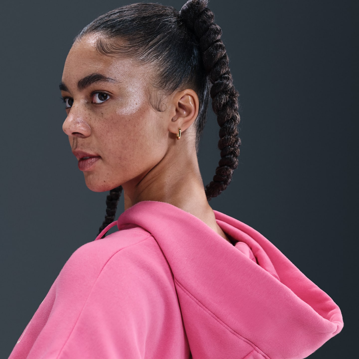 Женское худи Nike Sportswear Phoenix Fleece Over-Oversized, цвет: Фуксия / Потёртый коралловый — фото 2