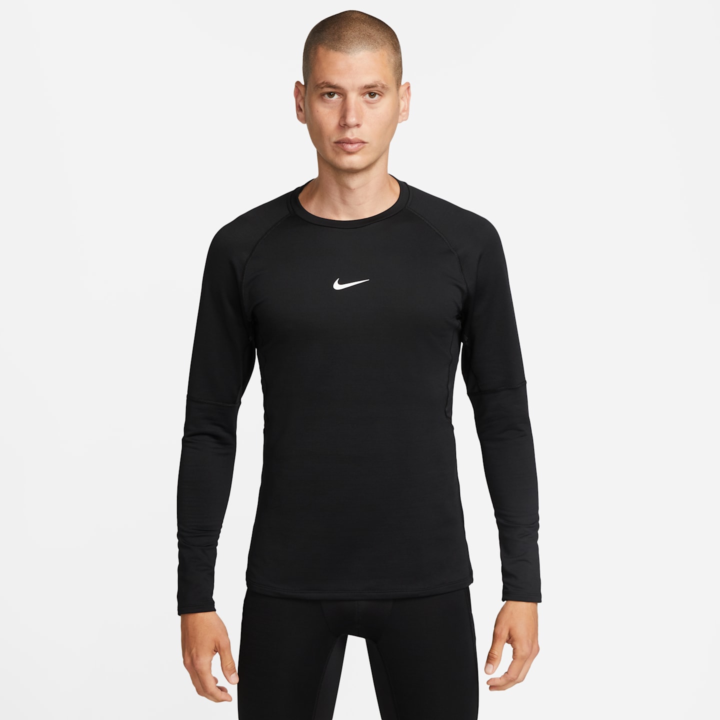 Мужской утеплённый топ Nike Pro Warm с длинным рукавом, цвет: Чёрный / Белый — фото 1
