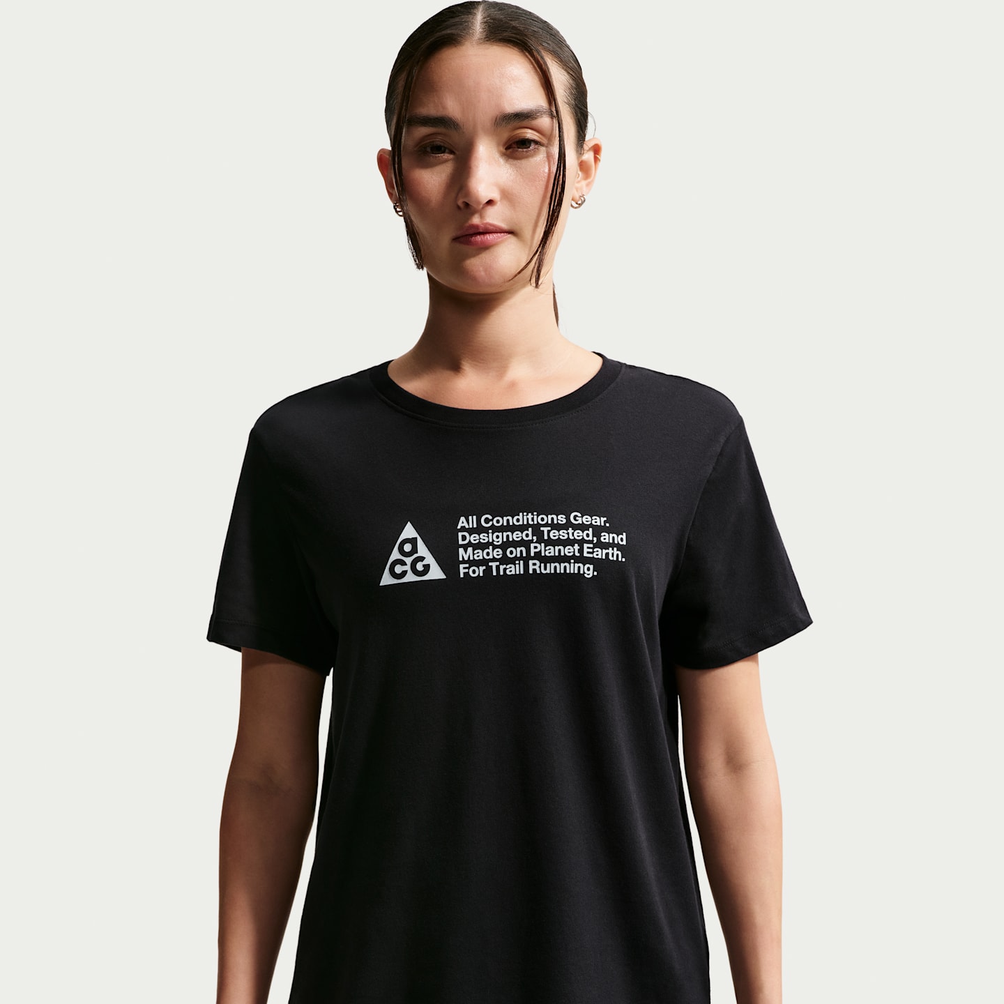Женская футболка для трейлраннинга Nike ACG Dri-FIT, цвет: Чёрный — фото 1