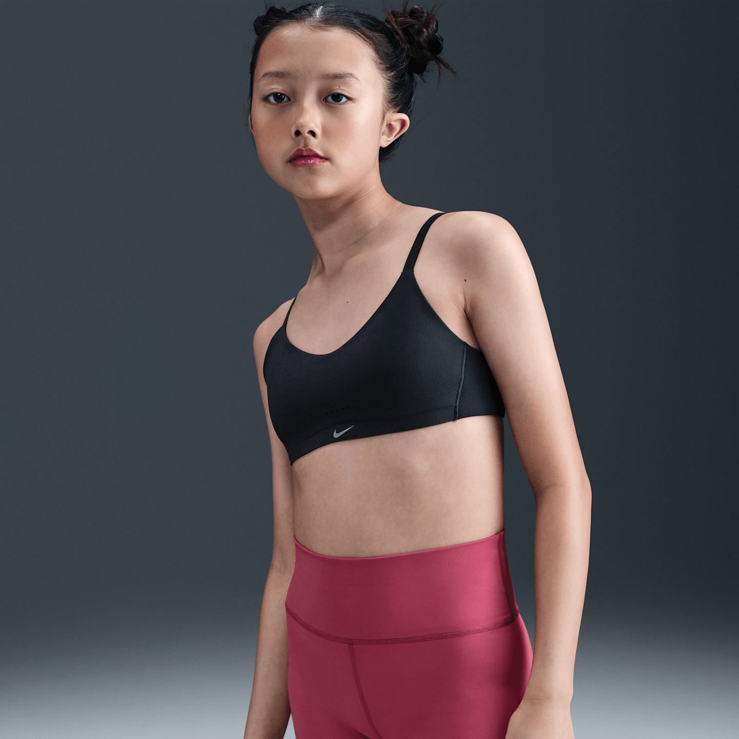 Детский спортивный бюстгальтеры-бра Nike Alate, цвет: Чёрный / Белый — фото 1