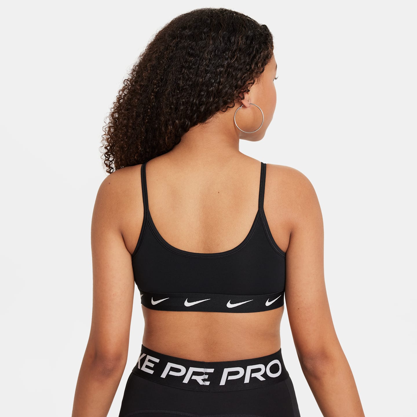 Детский спортивный бра для девочек Nike One, цвет: Чёрный / Белый — фото 2