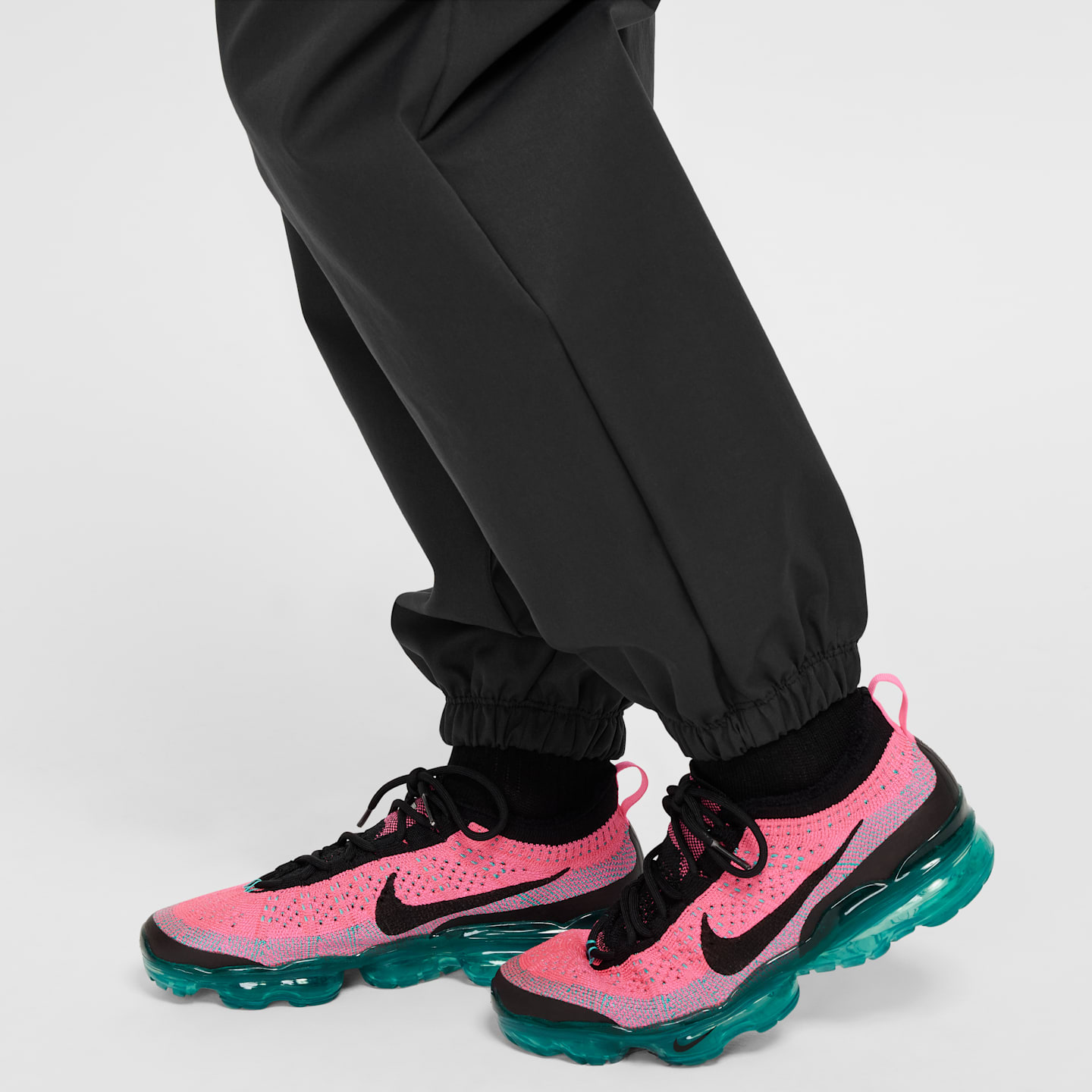 Детские брюки-карго для девочек Nike Sportswear, цвет: Чёрный / Белый — фото 5