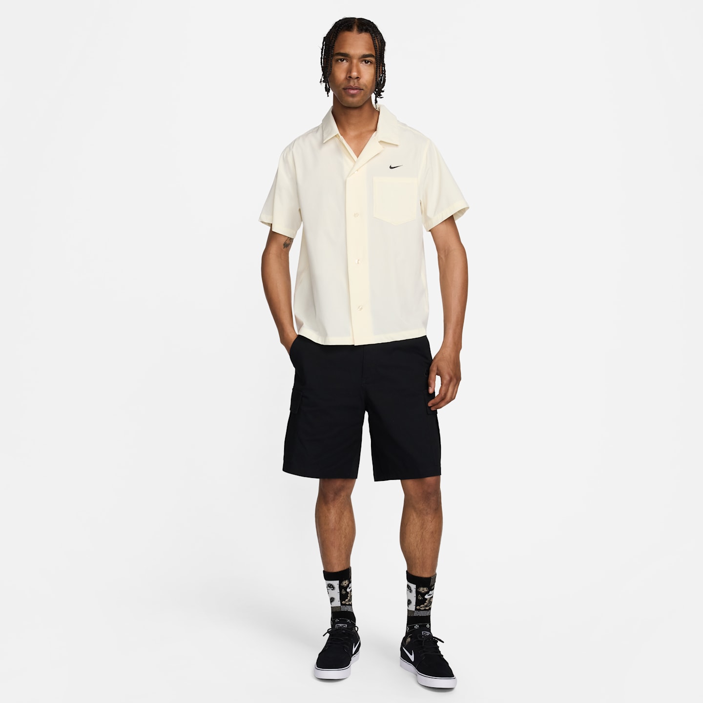 Мужские тканые шорты-карго Nike Club, цвет: Чёрный — фото 7