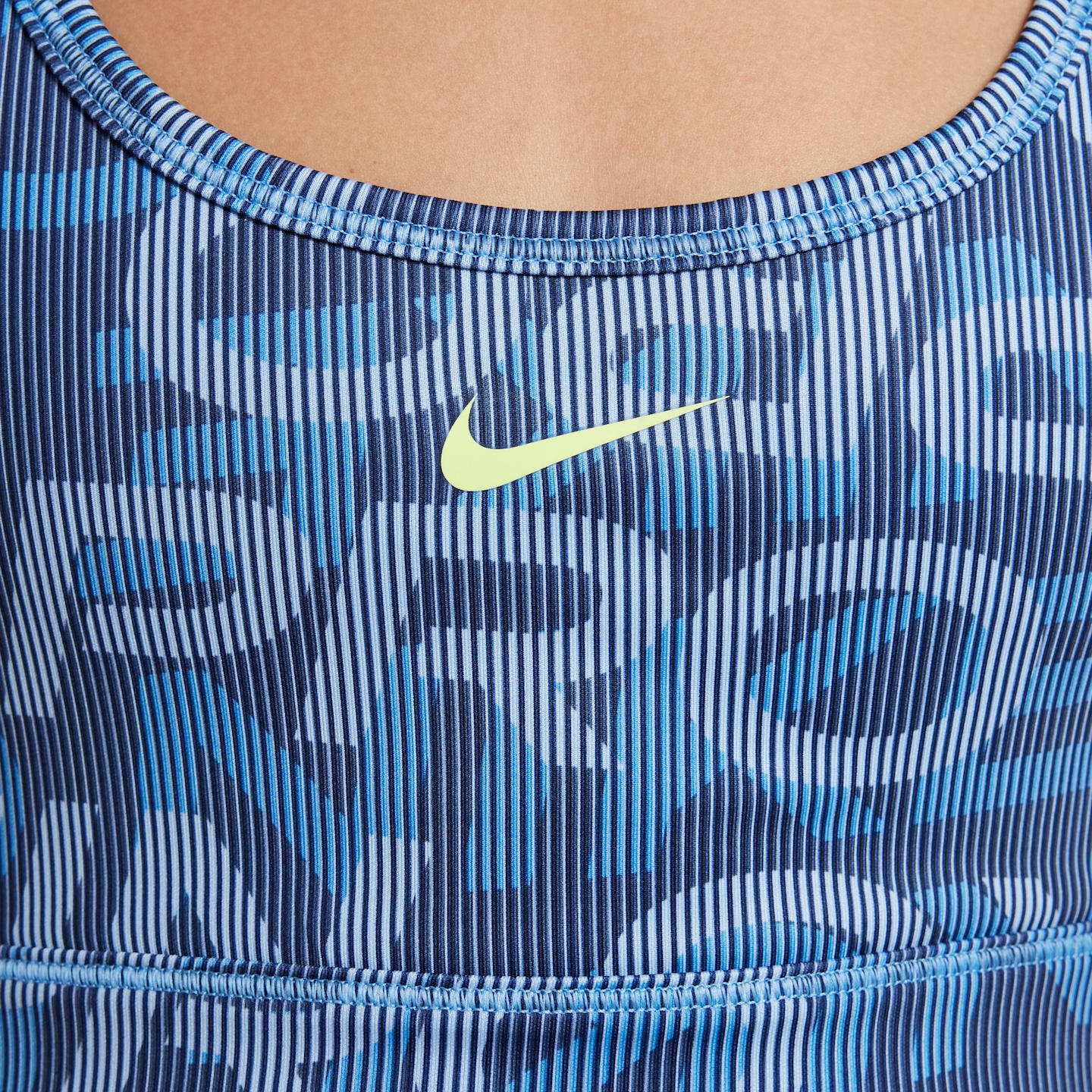 Детский двусторонний спортивный бра для девочек Nike Pro, цвет: Синий / Тёмно-синий — фото 4
