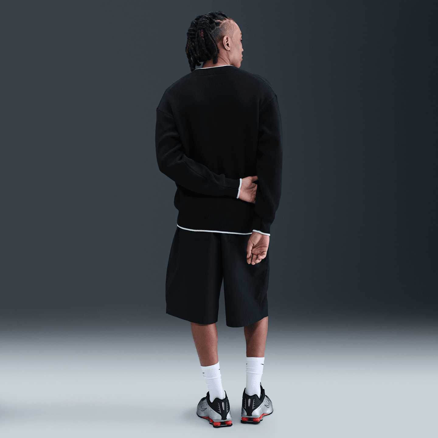 Мужской свитер Nike Sportswear Club V-Neck, цвет: Чёрный / Молочный — фото 5