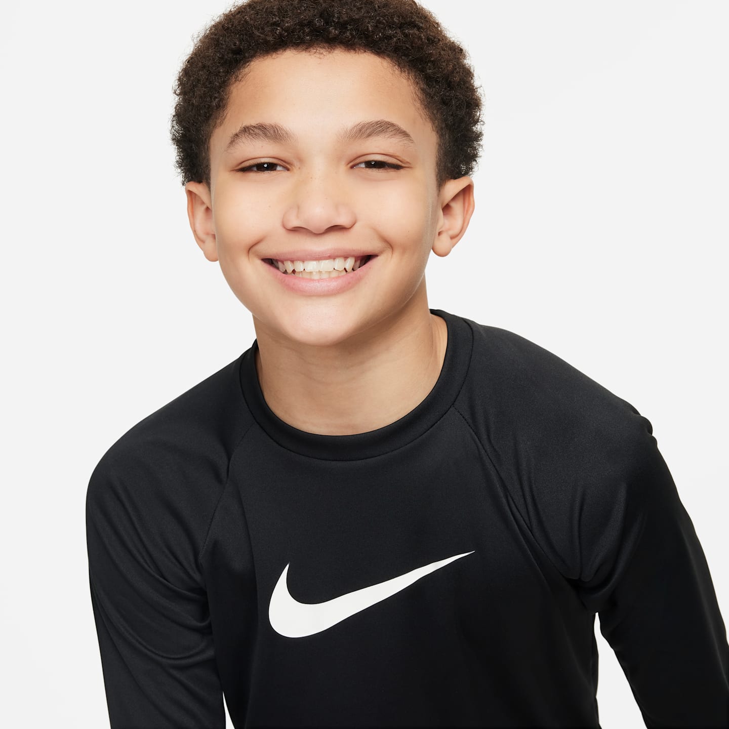 Детский плавательный лонгслив Nike Swim Hydroguard Essential Dri-FIT UV для мальчиков, цвет: Чёрный / Белый — фото 3