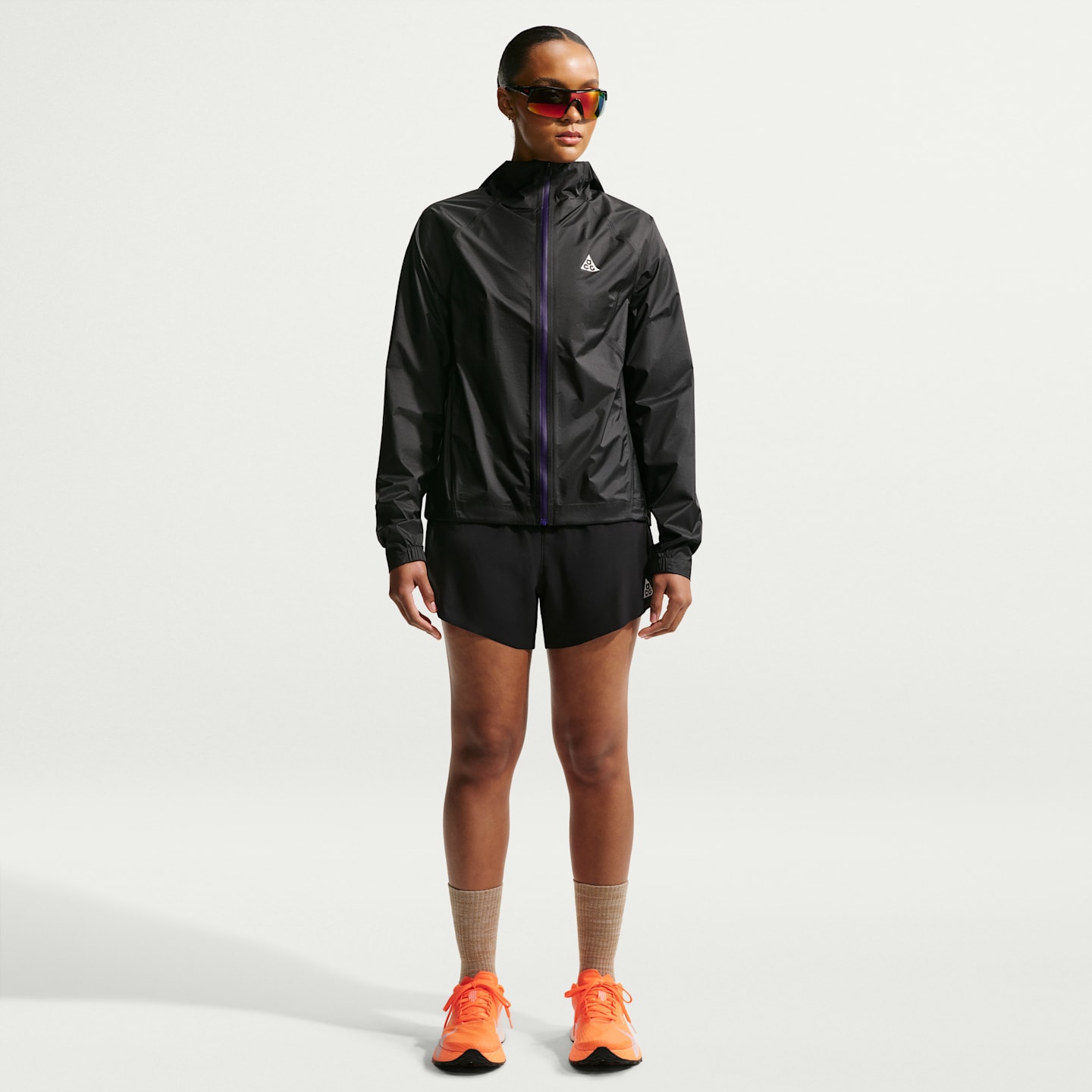 Женская куртка Nike ACG Trailwind Storm-FIT ADV, цвет: Чёрный / Снежный белый — фото 4