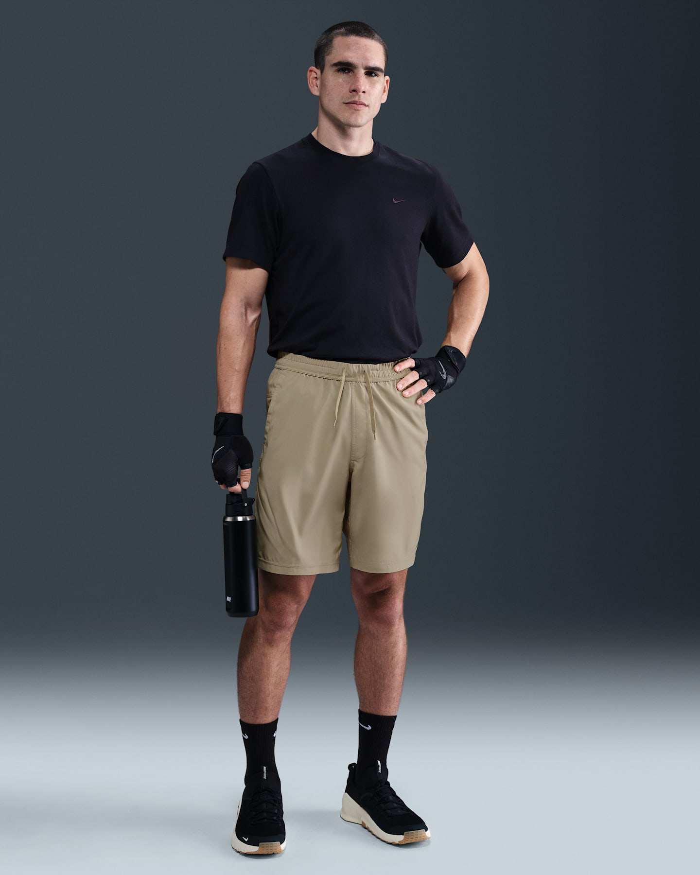 Мужские шорты Nike Form Dri-FIT 9" Unlined Versatile, цвет: Пустынный хаки / Чёрный — фото 6