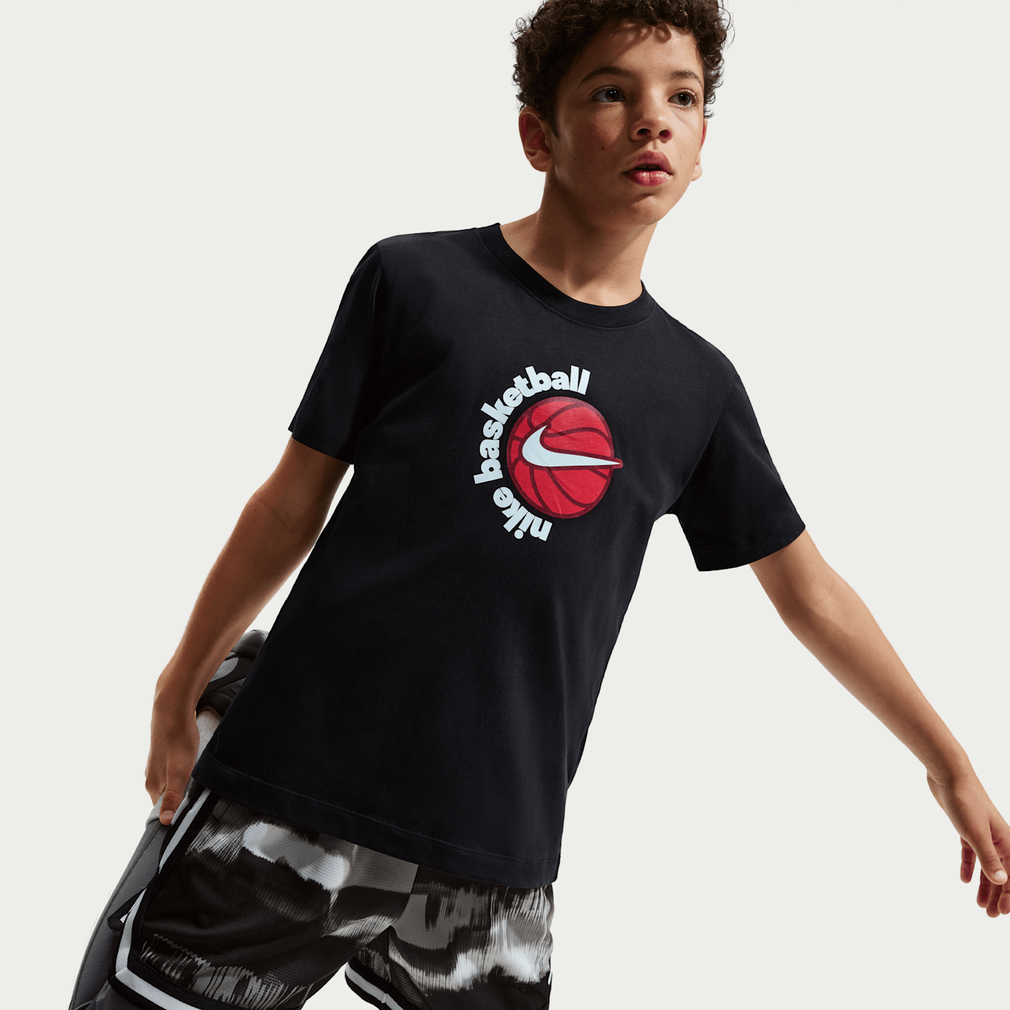 Детская баскетбольная футболка Nike, цвет: Чёрный — фото 3