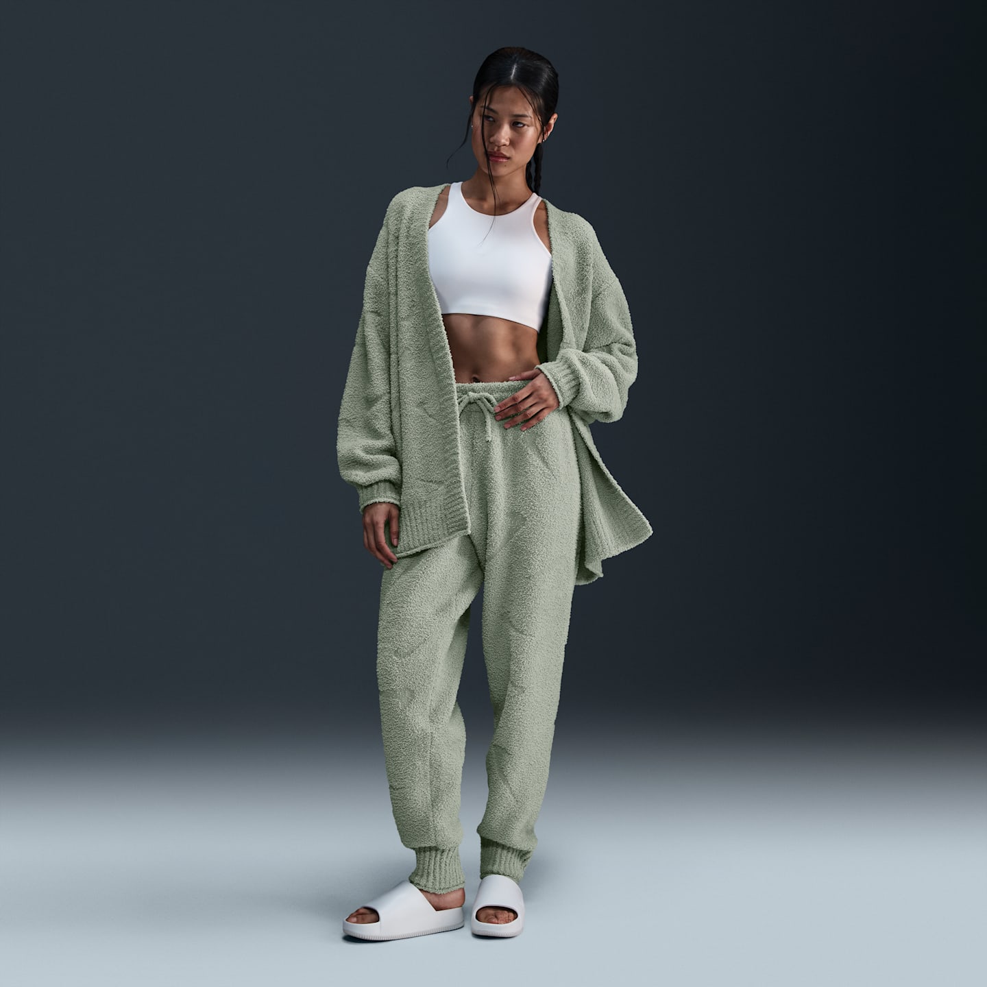 Женские брюки Nike Sportswear Phoenix Cozy Bouclé High-Waisted Oversized Knit, цвет: Нефритовый — фото 1