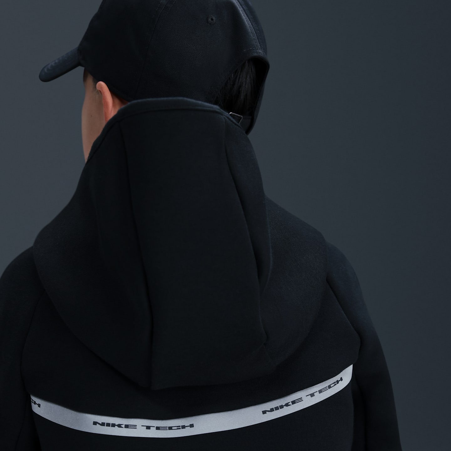 Детское худи Nike Sportswear Tech Fleece Full-Zip with Reflective Accents, цвет: Чёрный — фото 5