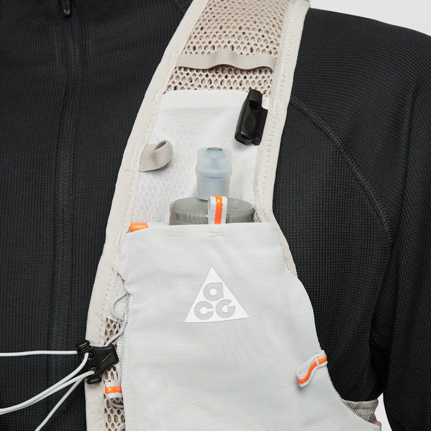 Жилет Nike ACG Goat Pack, 5 л, цвет: Серый туманный / Оранжевый — фото 6