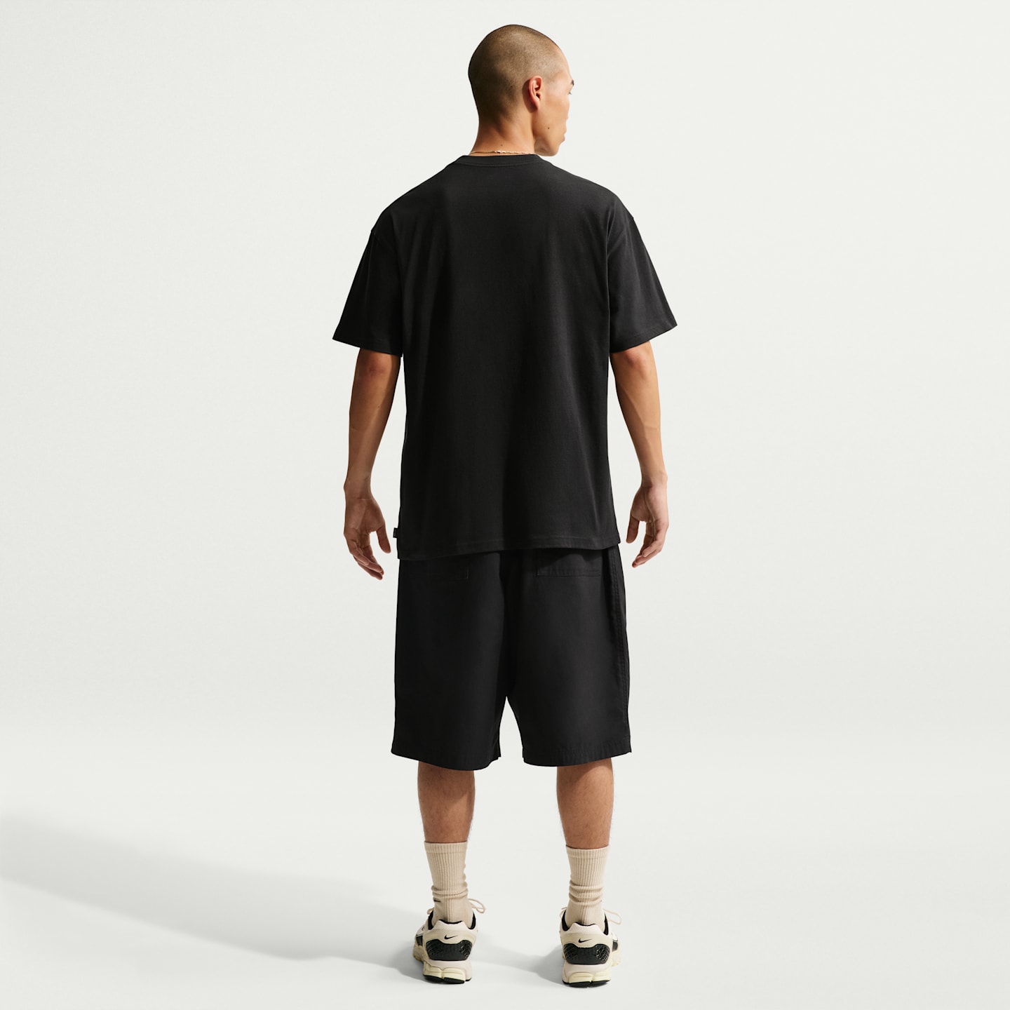 Футболка Nike Sportswear с нашивкой Vomero, цвет: Чёрный — фото 5