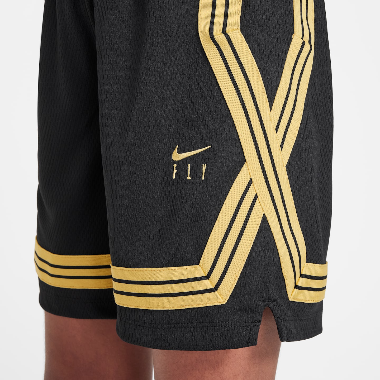 Детские баскетбольные шорты для девочек Nike Fly Crossover, цвет: Чёрный / Золотой — фото 5