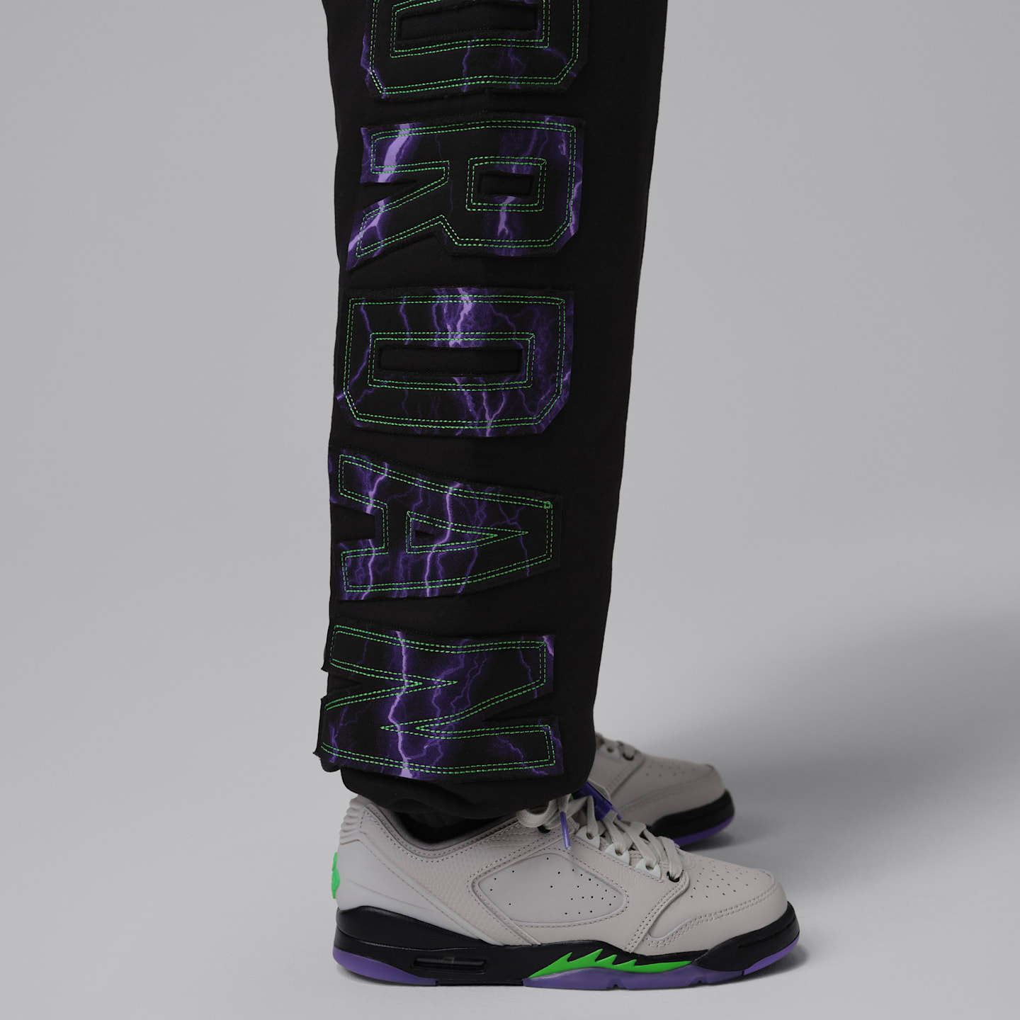 Детские флисовые брюки Jordan Shock and Ahhh, цвет: Чёрный — фото 5