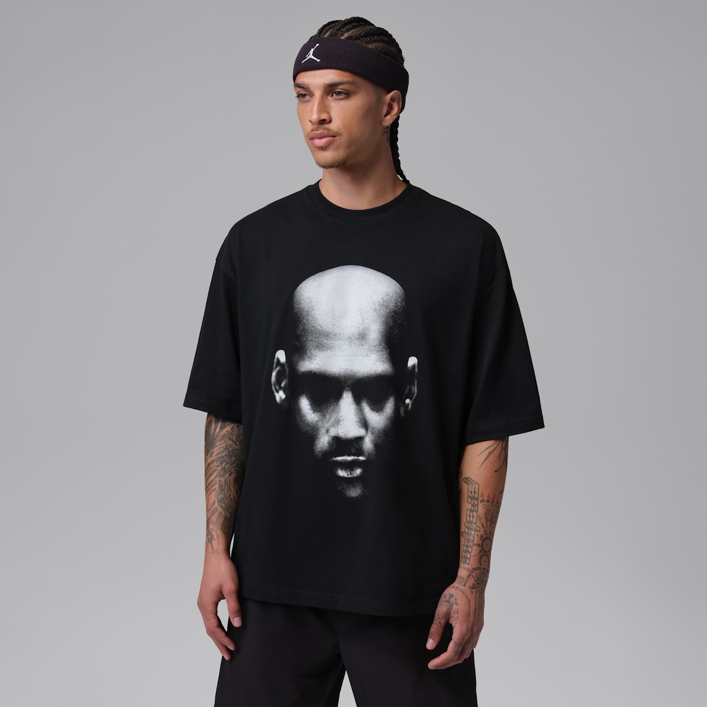 Мужская спортивная футболка Jordan Dri-FIT Sport с принтом, цвет: Чёрный / Белый — фото 1