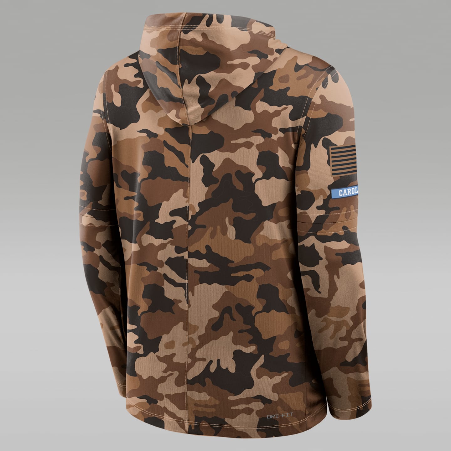 Мужской топ Jordan North Carolina Military Appreciation Dri-FIT College Long-Sleeve Hooded, цвет: Пустынный камуфляжный — фото 2