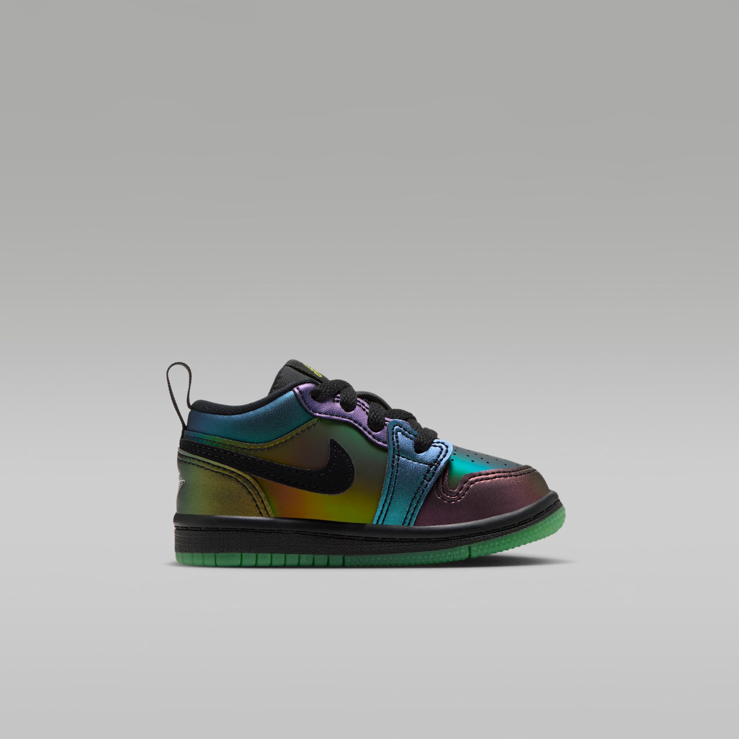 Детские кроссовки Jordan 1 Low SE "Magic Ball" Shoes, цвет: Чёрный / Зелёный — фото 3