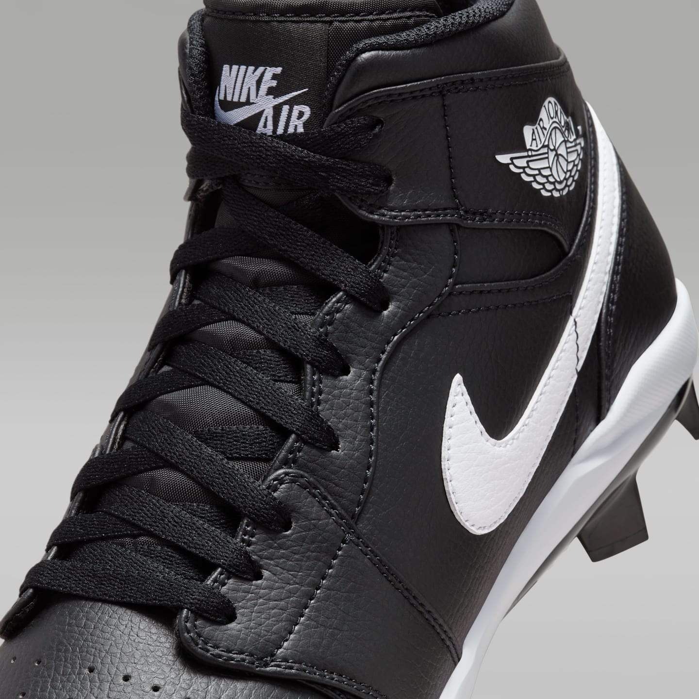Мужские бутсы Jordan 1 Retro MCS Baseball Cleats, цвет: Чёрный / Белый — фото 8
