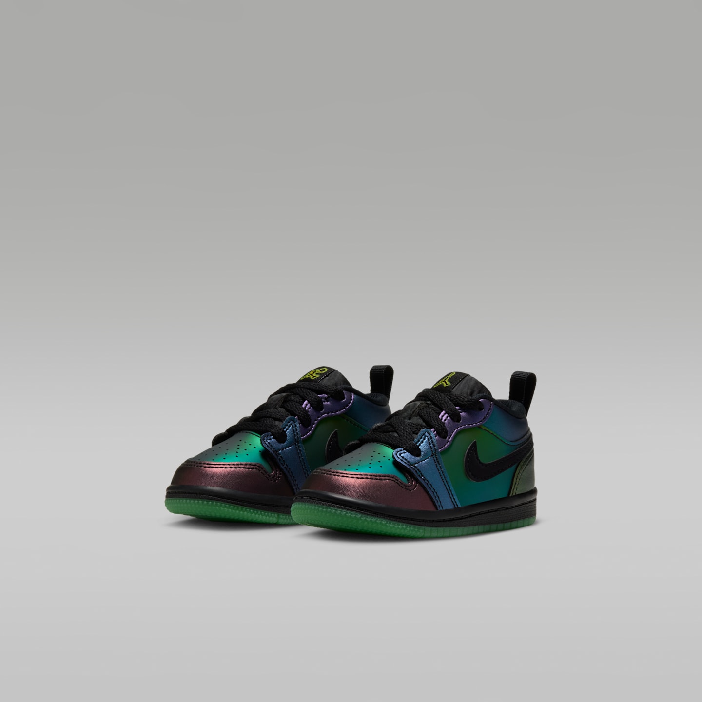 Детские кроссовки Jordan 1 Low SE "Magic Ball" Shoes, цвет: Чёрный / Зелёный — фото 5