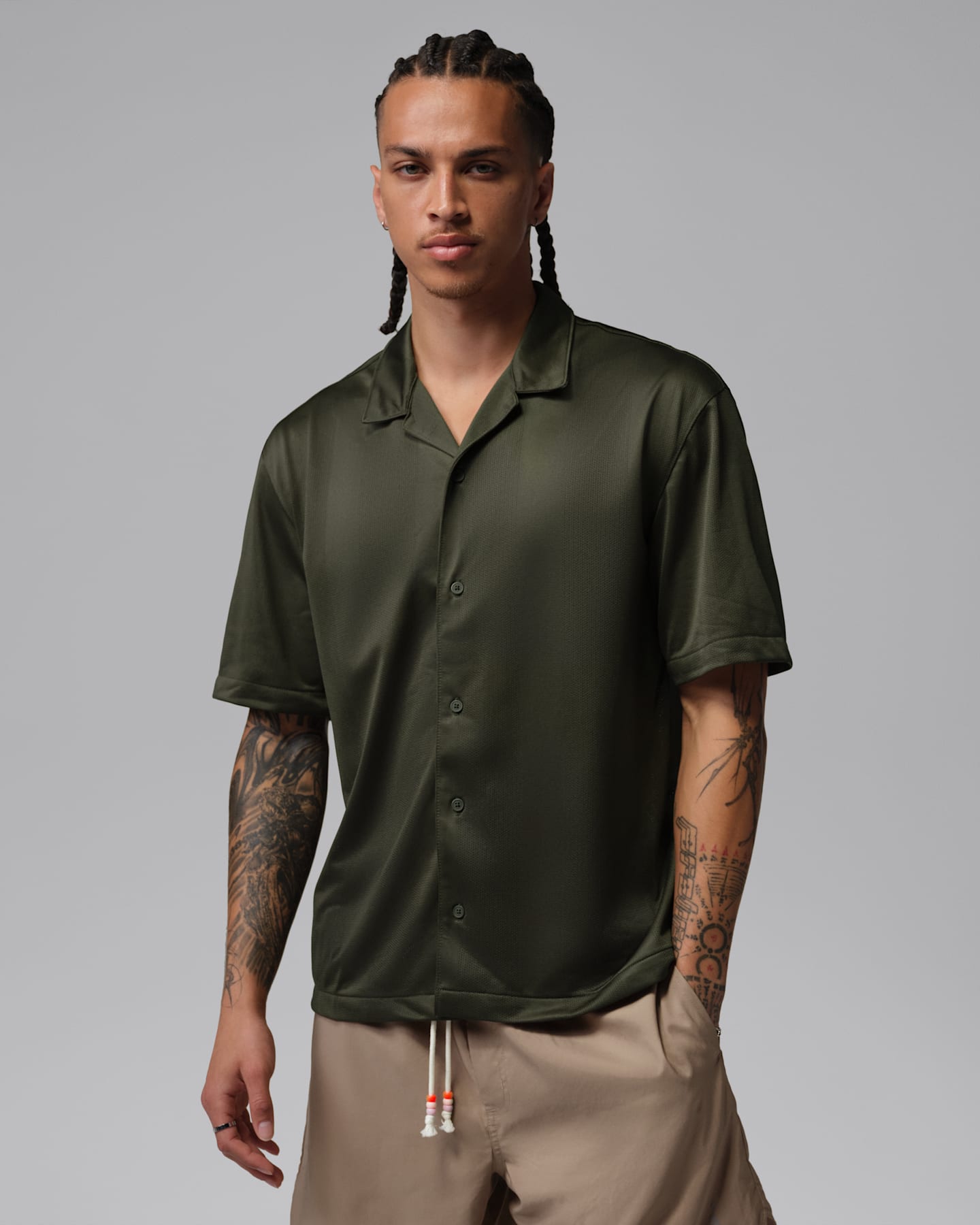 Мужской топ Jordan Brooklyn Festival Button-Down Top, цвет: Хаки / Чёрный — фото 6