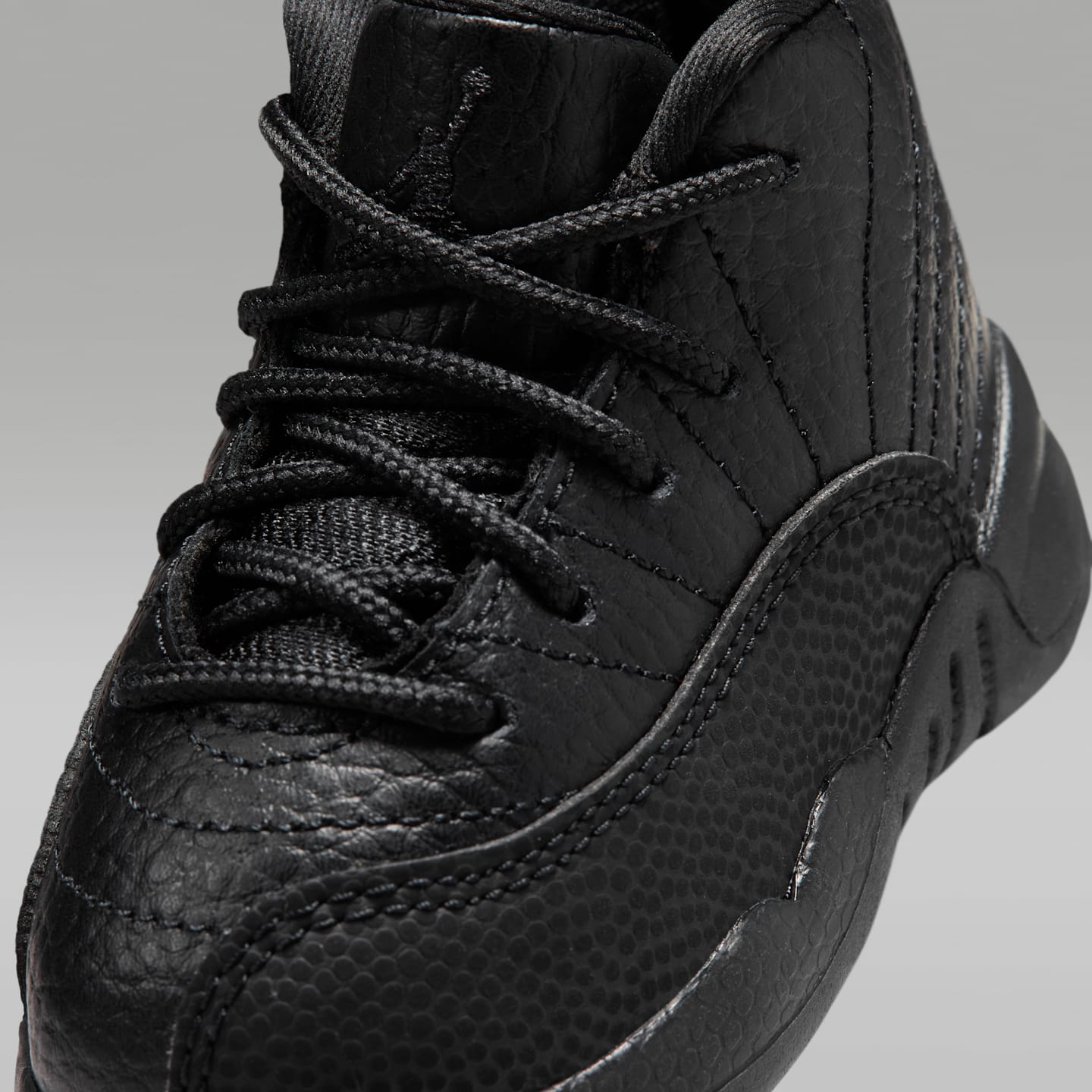 Детские кроссовки Jordan 12 Retro "Bloodline" Baby/Toddler Shoes, цвет: Чёрный / Красный — фото 7