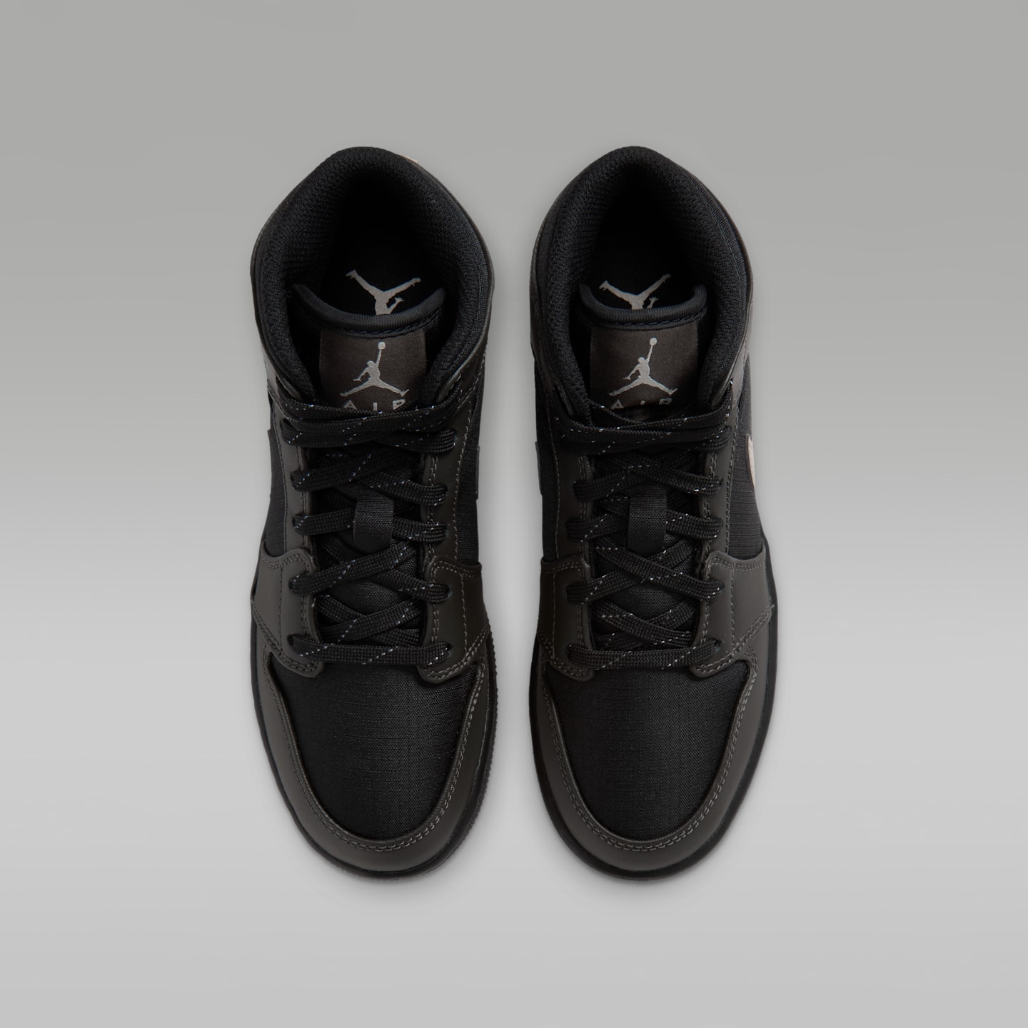 Детские кроссовки Jordan Air Jordan 1 Mid Utility, цвет: Чёрный / Еловый туманный — фото 4