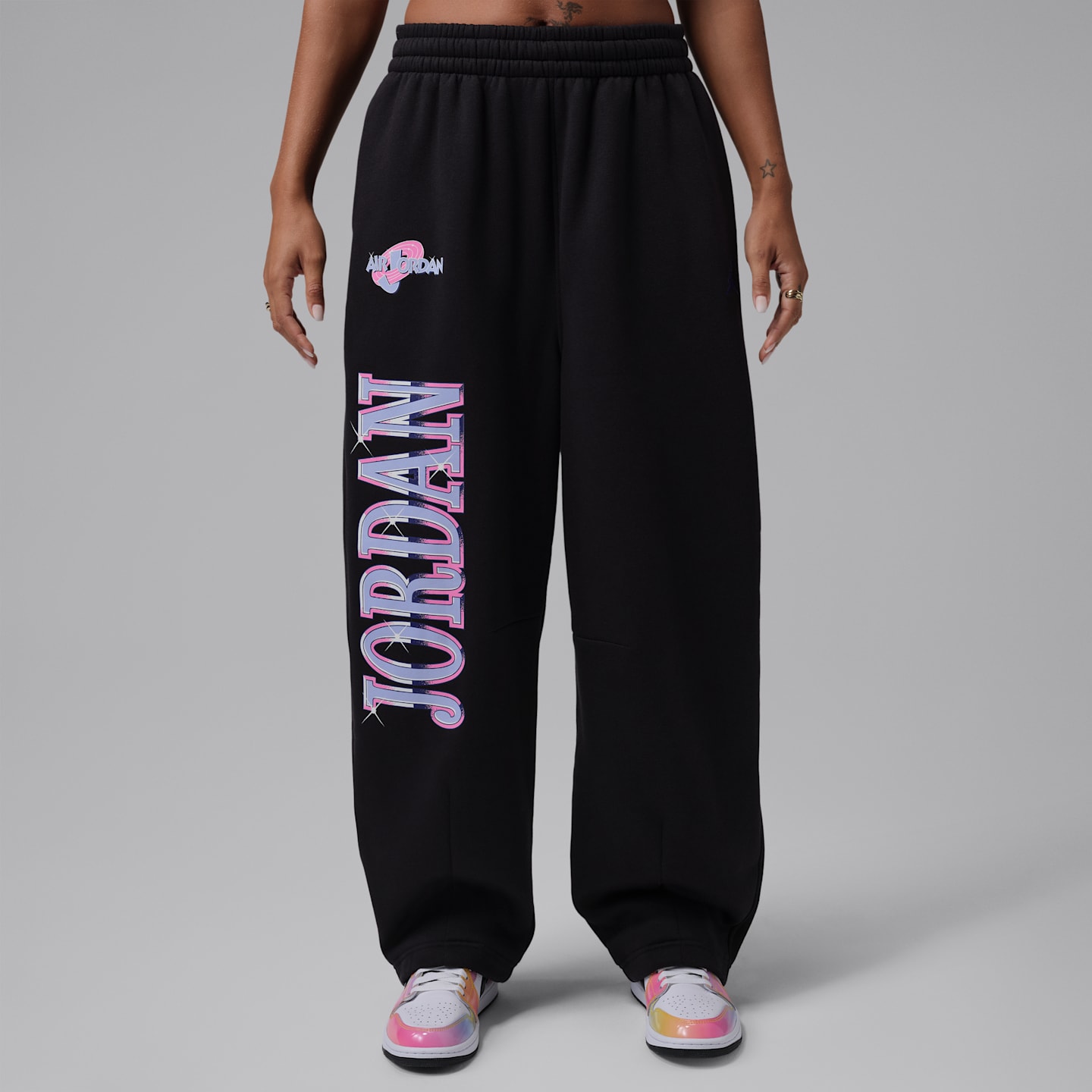 Женские брюки Jordan Brooklyn Space Jam Fleece, цвет: Чёрный / Королевский синий — фото 1