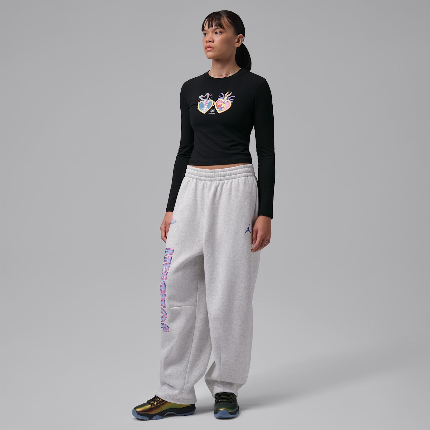Женская футболка Jordan Space Jam Locket Long-Sleeve T-Shirt, цвет: Чёрный — фото 6