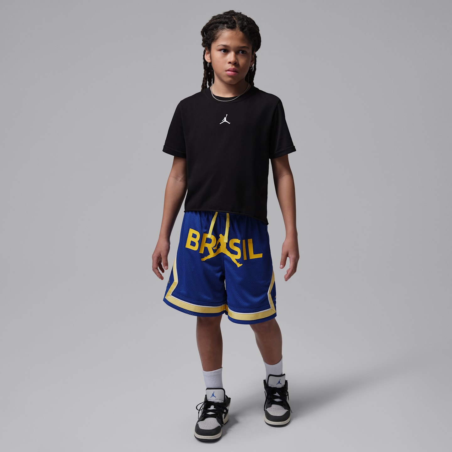 Детские сетчатые шорты Jordan Essentials Dri-FIT P6 Diamond, цвет: Синий / Жёлтый — фото 7