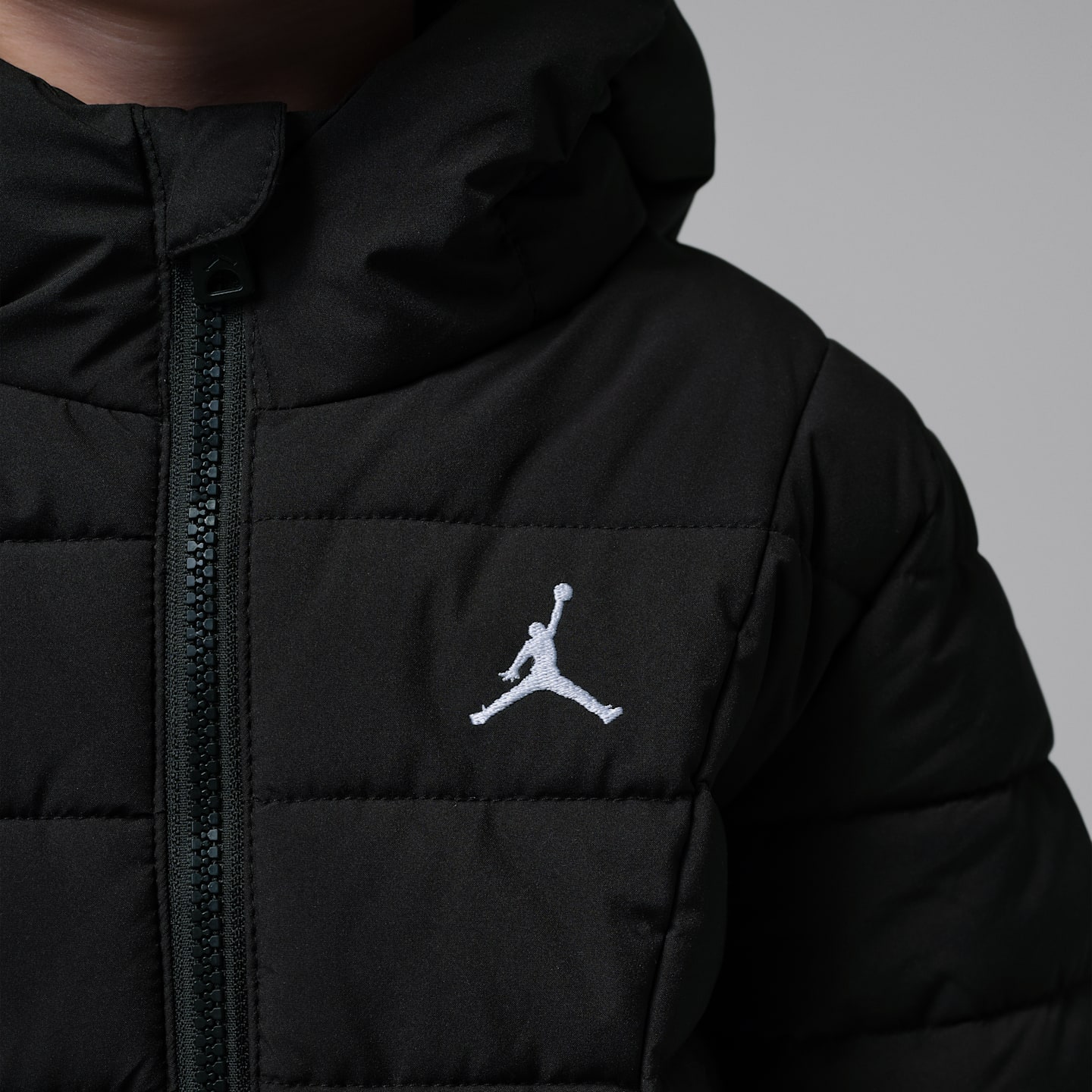 Детская куртка Jordan Midweight Active Puffer, цвет: Чёрный — фото 4