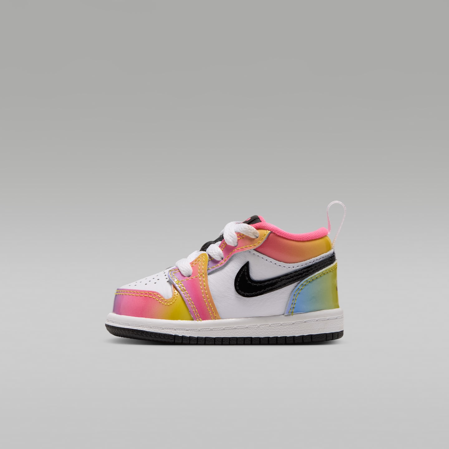 Детские кроссовки Jordan 1 Low SE Baby/Toddler Shoes, цвет: Белый / Розовый — фото 1