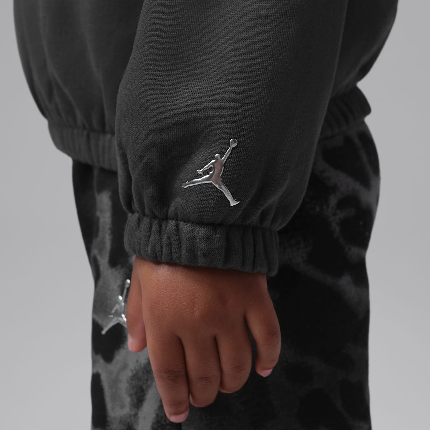 Комплект для малышей Jordan Fierce and Fearless из 2 предметов со свитшотом, цвет: Антрацитовый — фото 6