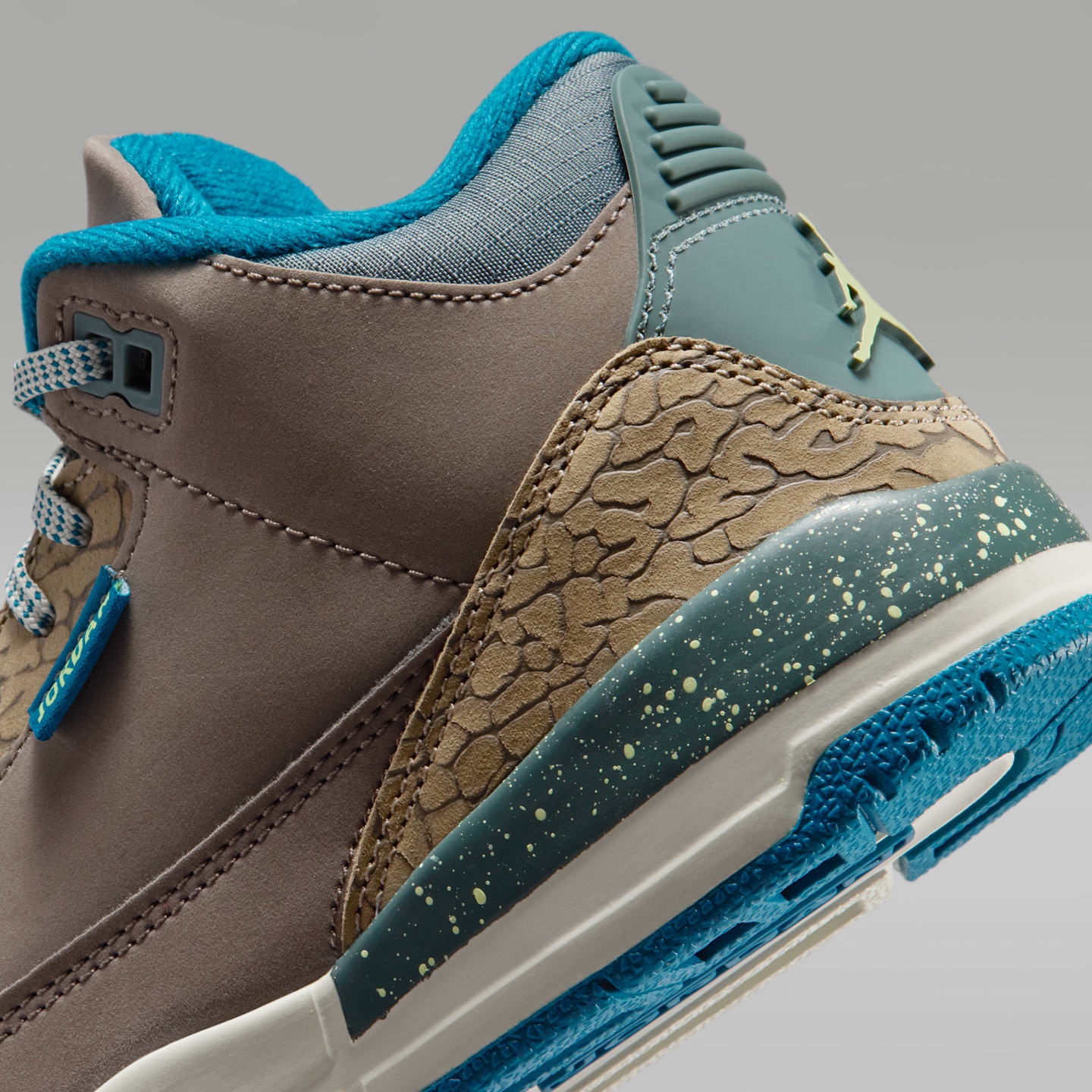 Детские кроссовки Jordan 3 Retro, цвет: Оливковый серый / Хаки — фото 8