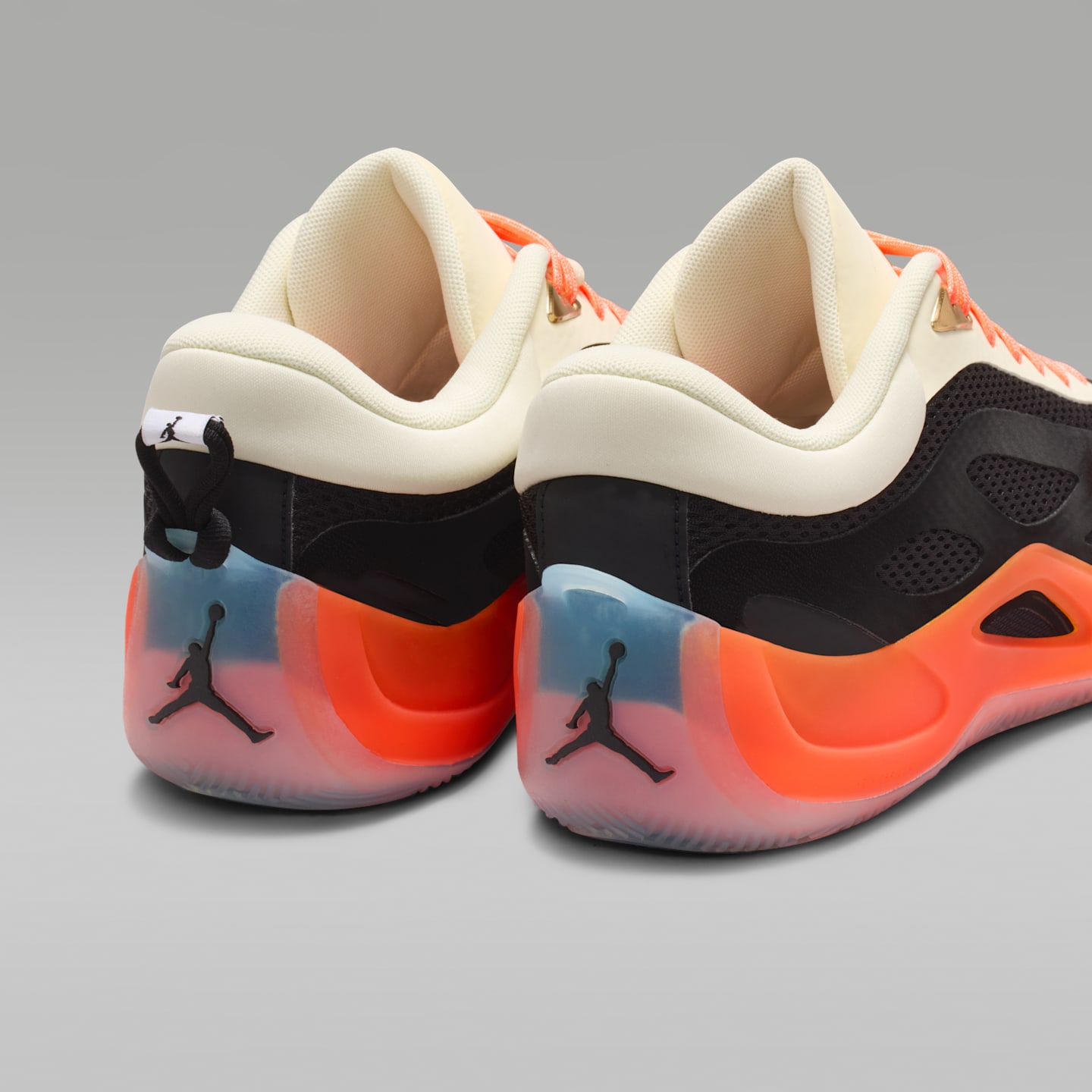 Кроссовки Jordan Heir Series 2 "Birds of Paradise" Basketball, цвет: Чёрный / Металлик золотой — фото 10