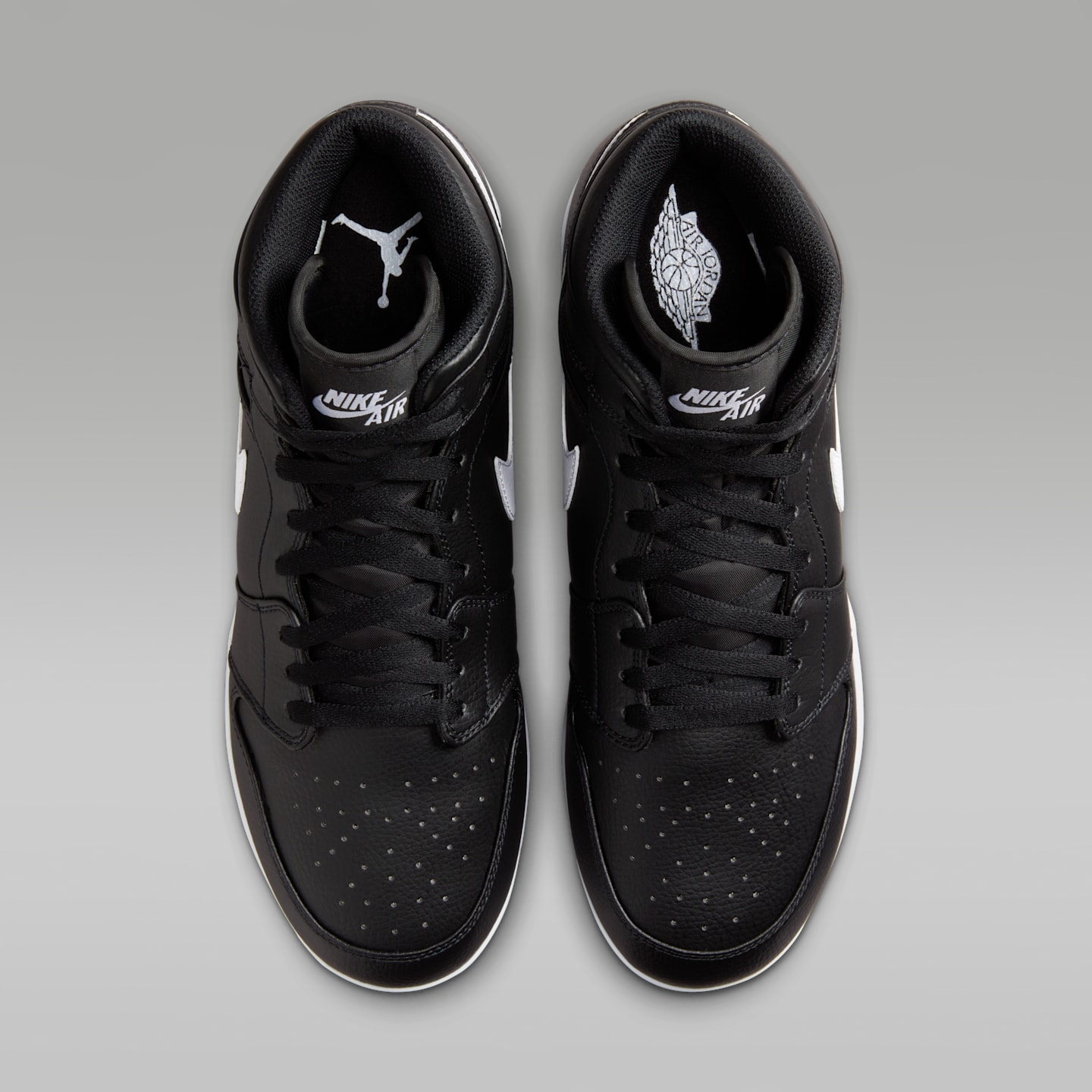 Мужские бутсы Jordan 1 Retro MCS Baseball Cleats, цвет: Чёрный / Белый — фото 4