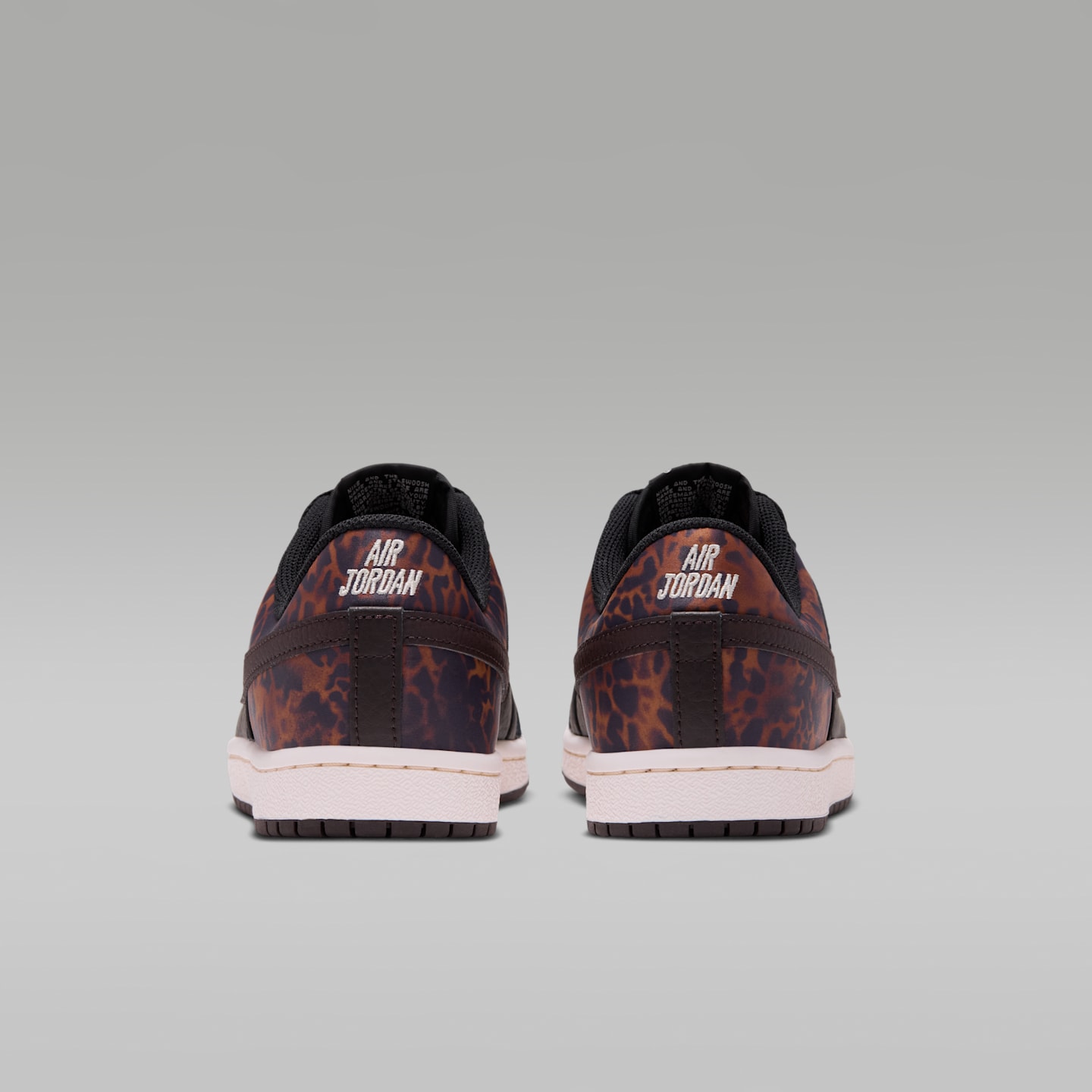 Женские кроссовки Air Jordan Skyline Low, цвет: Чёрный / Меловой — фото 6