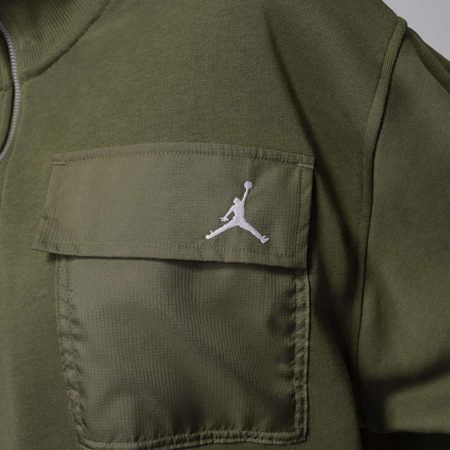 Женский флисовый топ Jordan Brooklyn Hike Mike на молнии 1/4, цвет: Хаки / Белый — фото 4