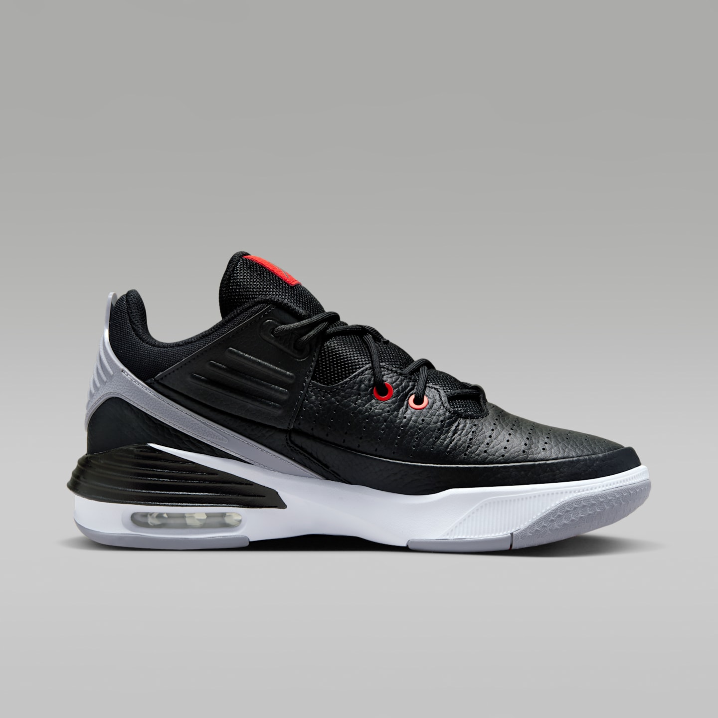 Мужские кроссовки Jordan Max Aura 5 Shoes, цвет: Чёрный / Белый — фото 3