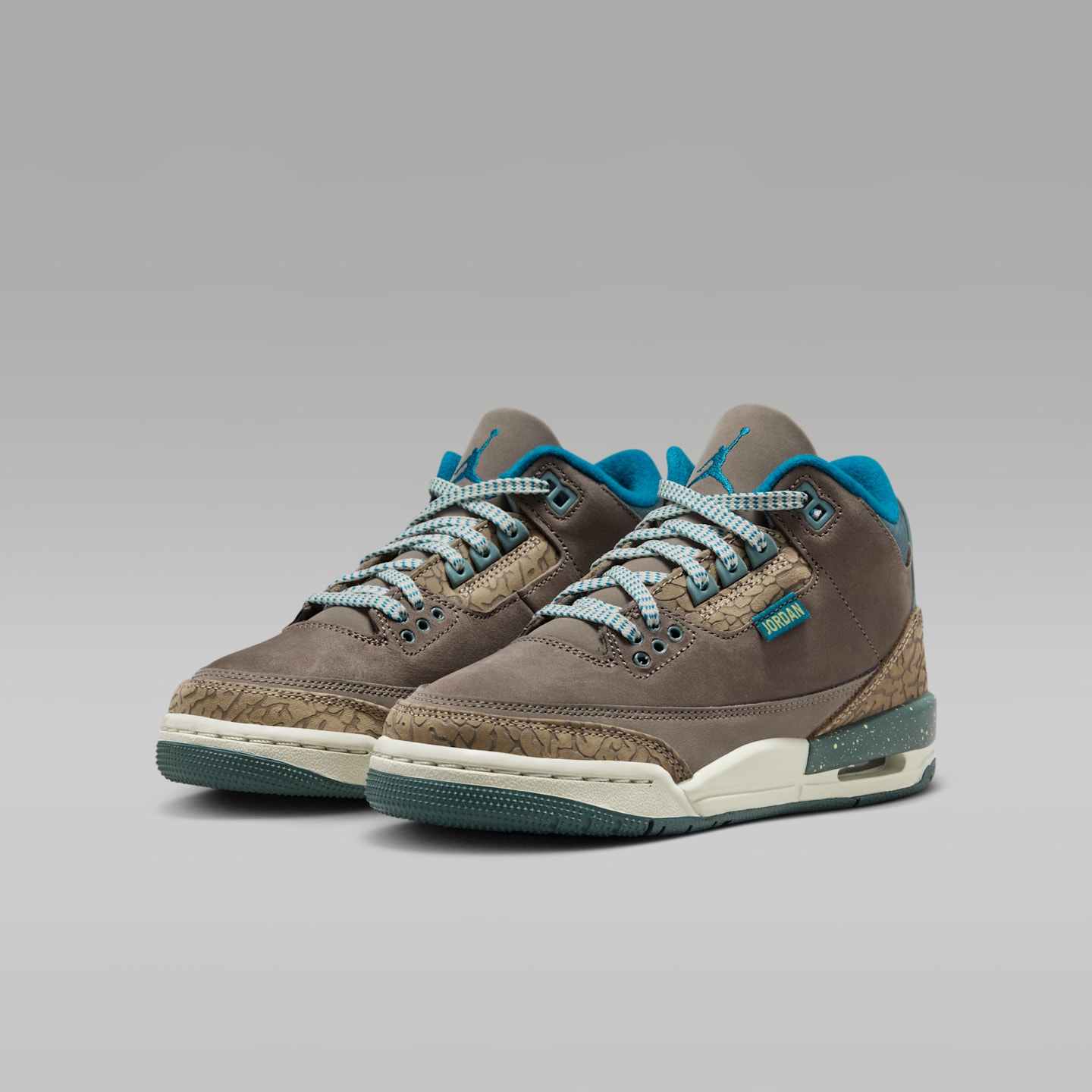 Детские кроссовки Jordan 3 Retro Little Kids' Shoes, цвет: Оливковый серый / Хаки — фото 5